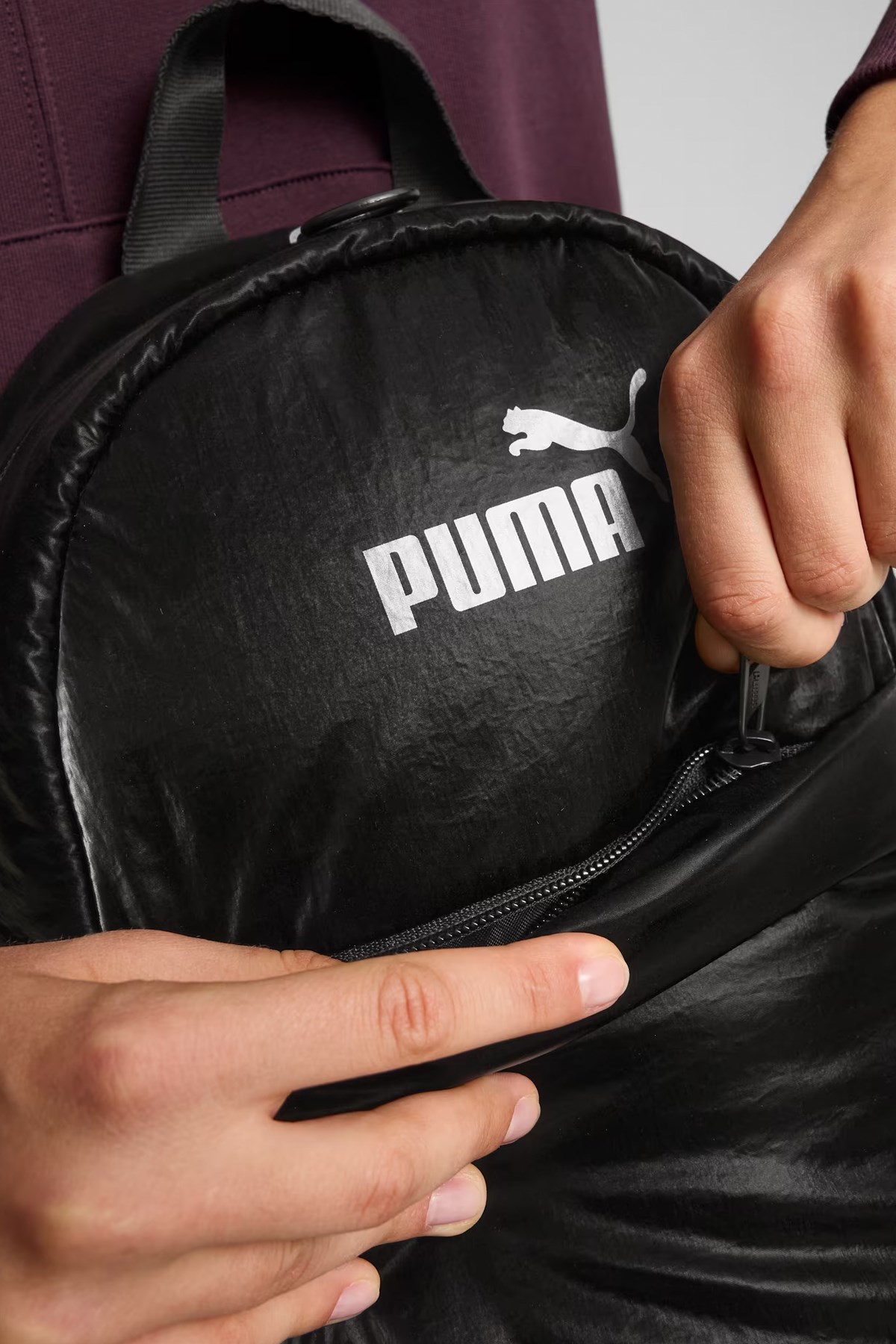 Puma Core Up Kadın Sırt Çantası 09064901 Siyah