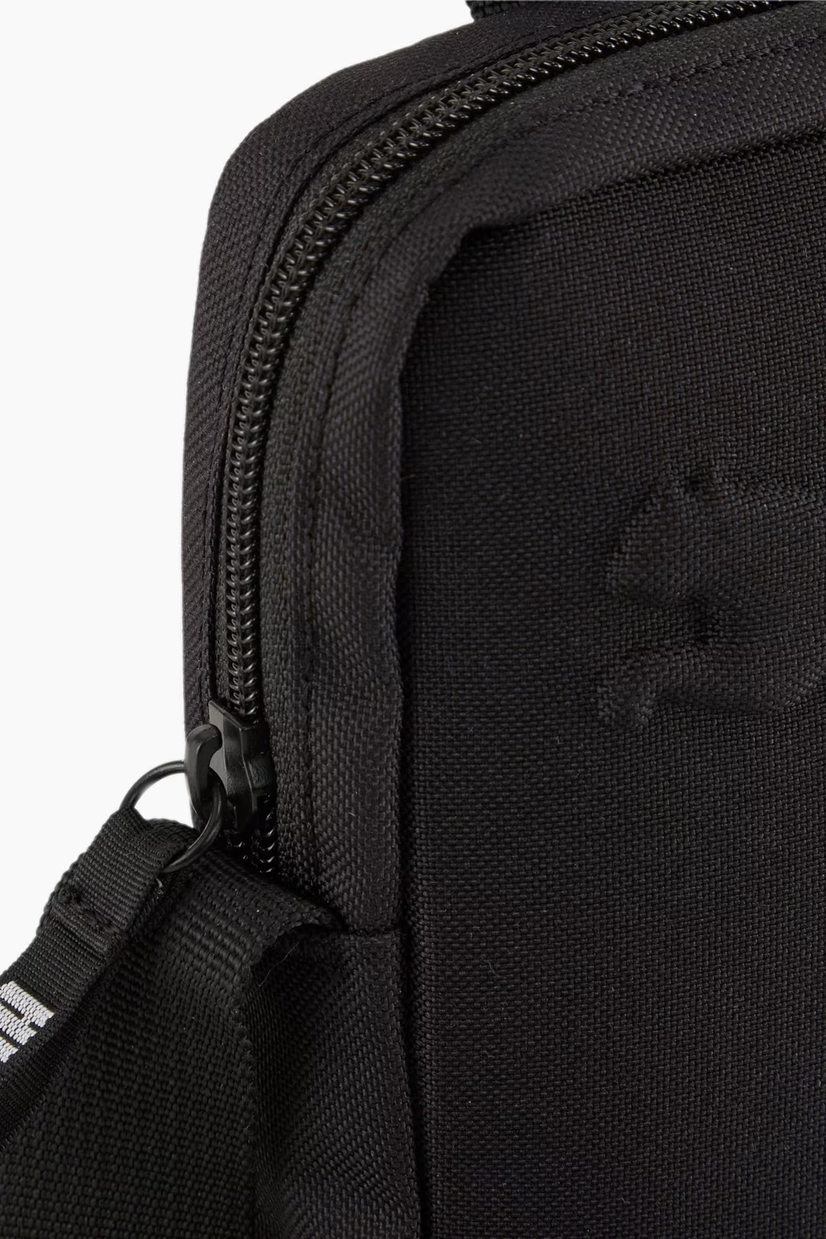 Puma Buzz Portable Unisex Omuz Çantası 09095901 Siyah