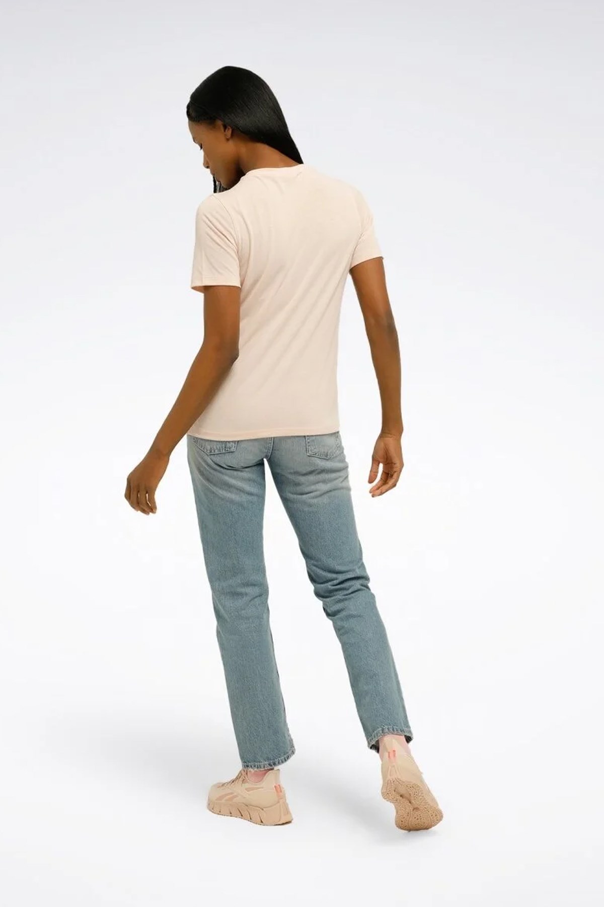 Reebok Id Train Supremium Graphic Kadın Tişört 101552398 Pembe