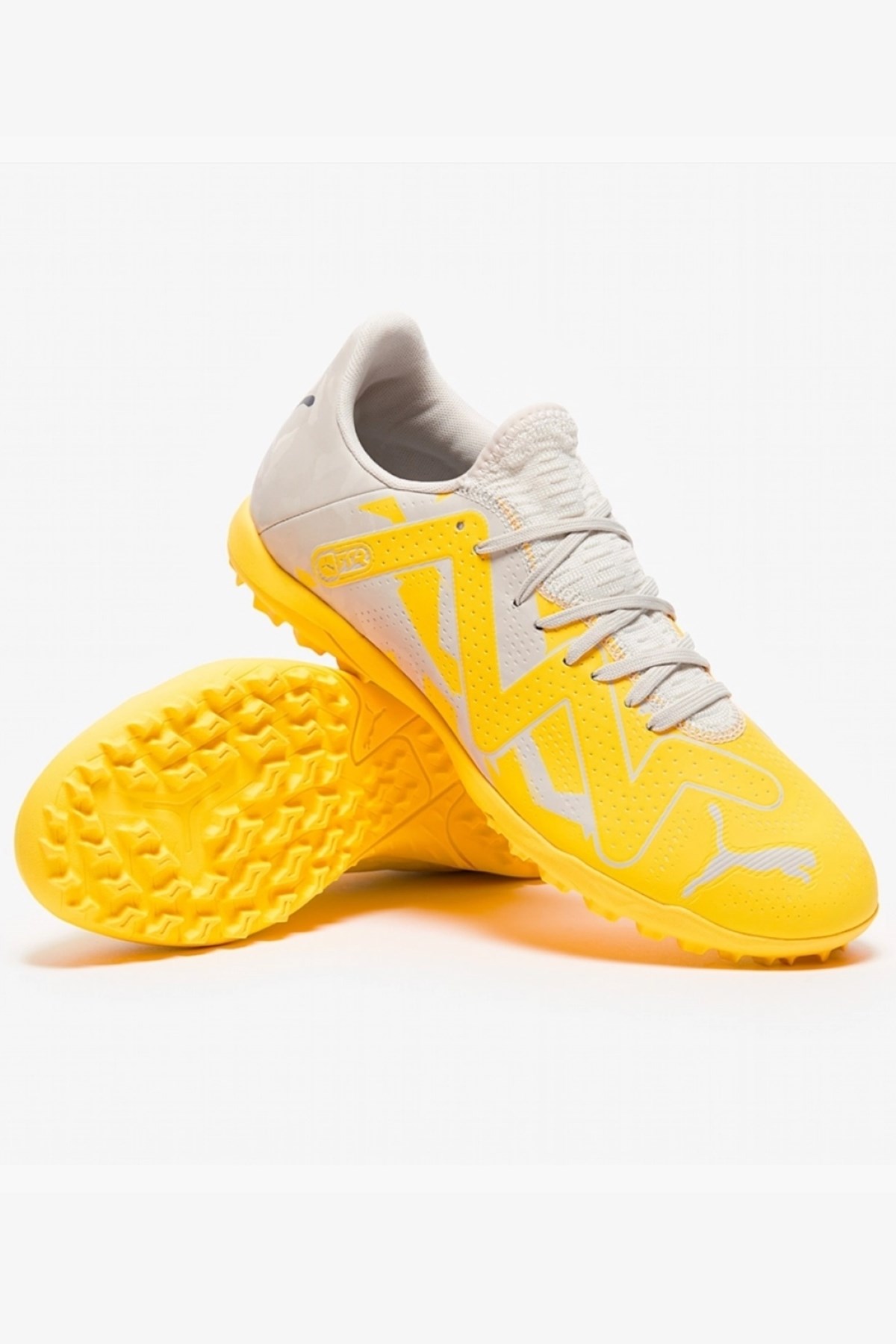Puma Future Play TT Halı Saha Ayakkabı 10738104 Gri