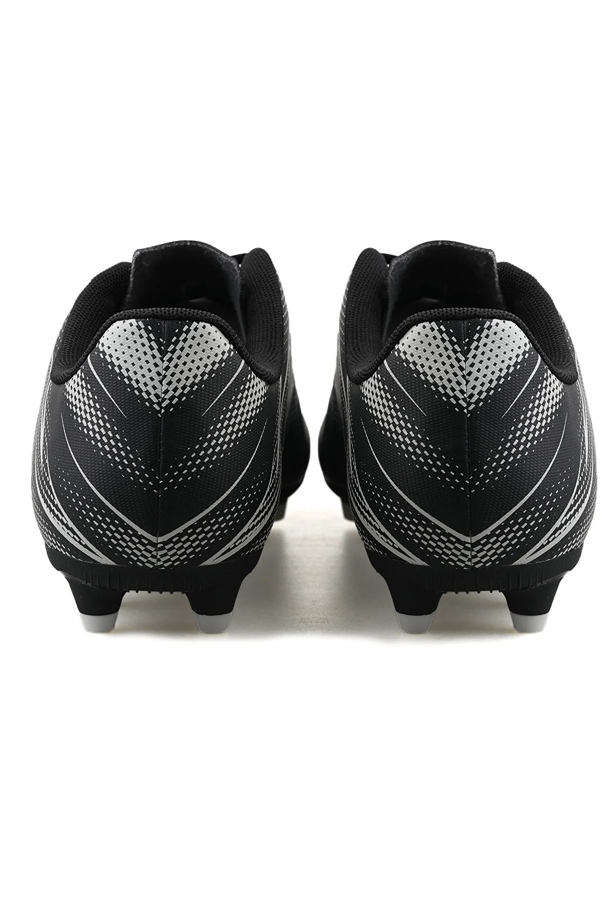 Puma Attacanto FG/AG Erkek Krampon 10747701 Siyah