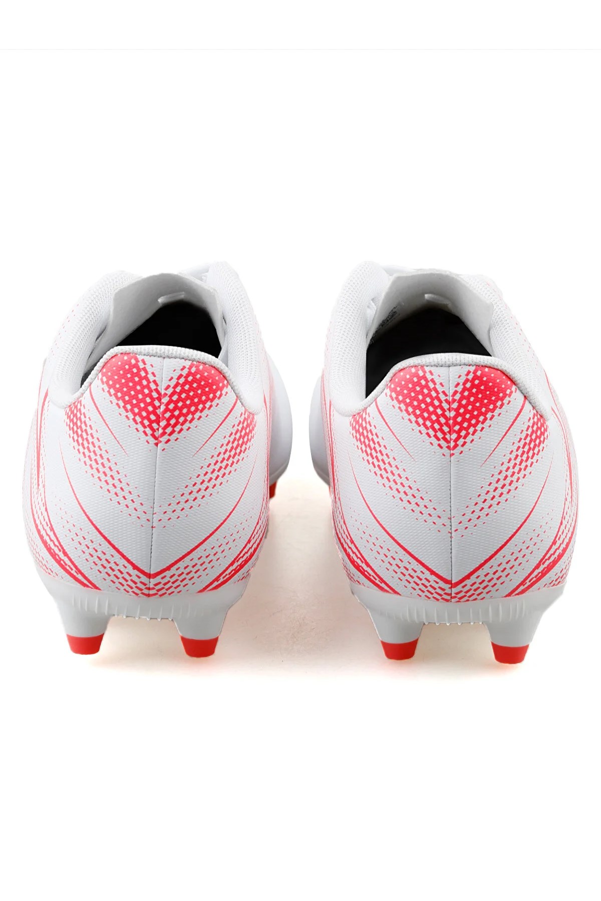 Puma Attacano FG/AG Erkek Krampon 10747704 Beyaz