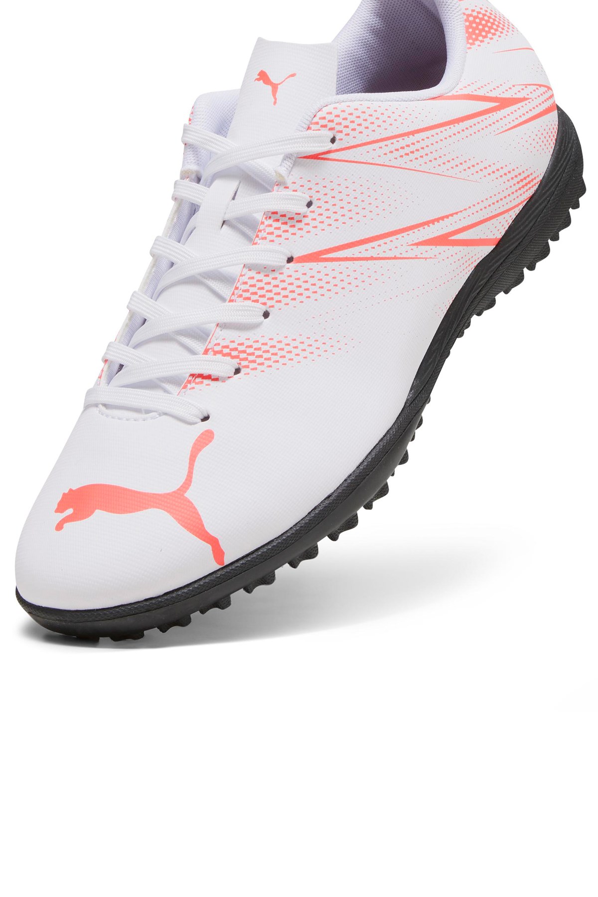 Puma Attacano TT Halı Saha Ayakkabı 10747804 Beyaz