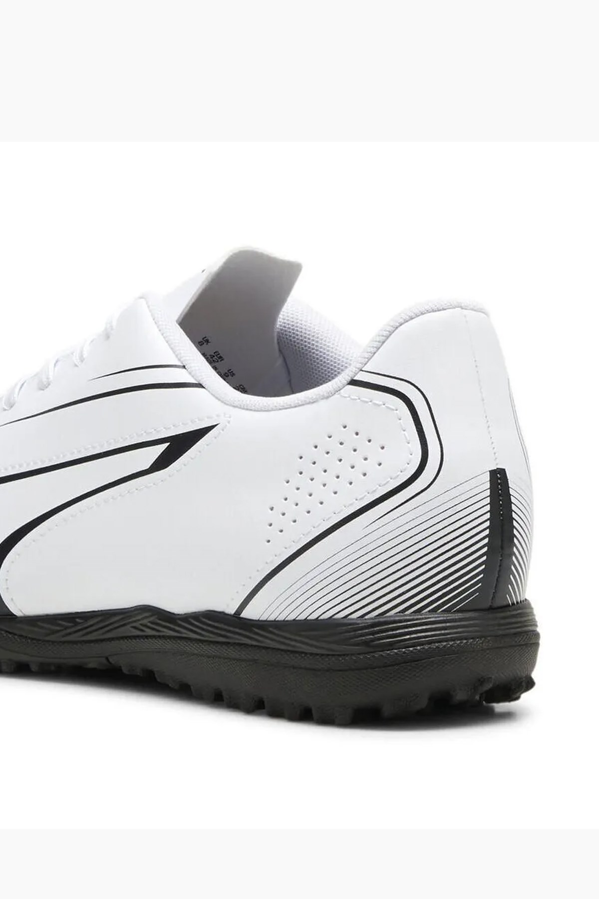 Puma Vitoria TT Erkek Halı Saha Ayakkabısı 10748406 Beyaz
