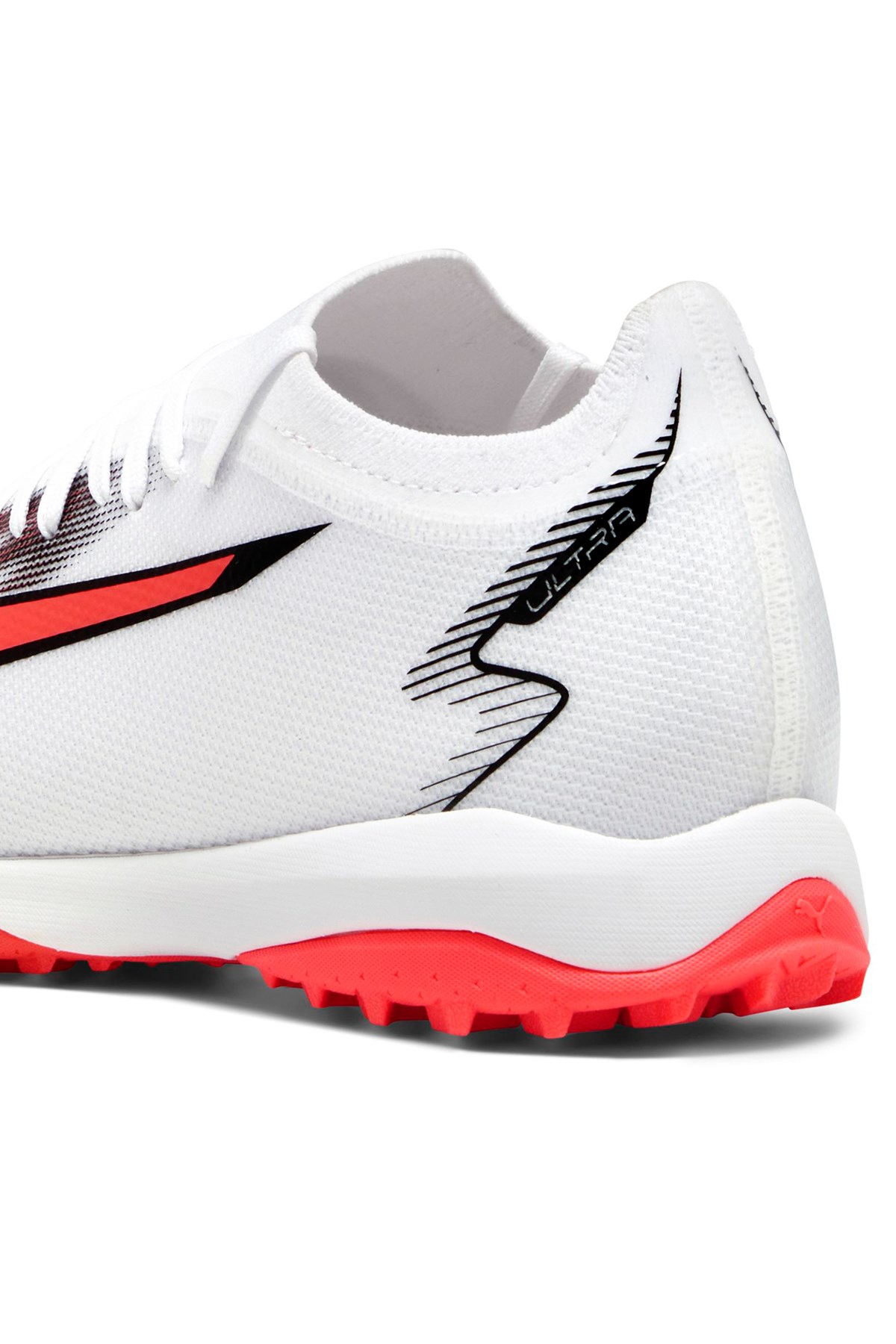 Puma Ultra Match TT Halı Saha Ayakkabı 10752101 Beyaz