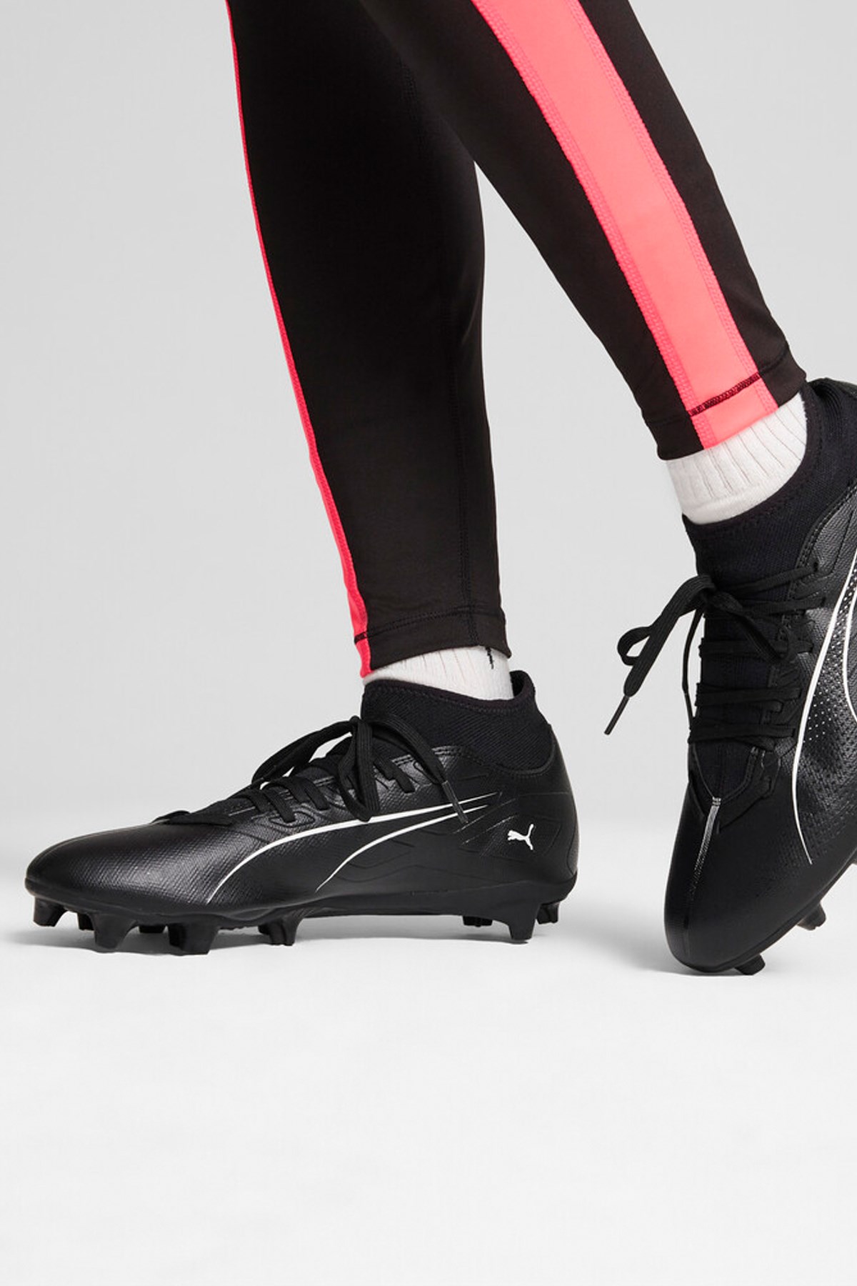 Puma Ultra 5 Play FG/AG Erkek Krampon 10768802 Siyah