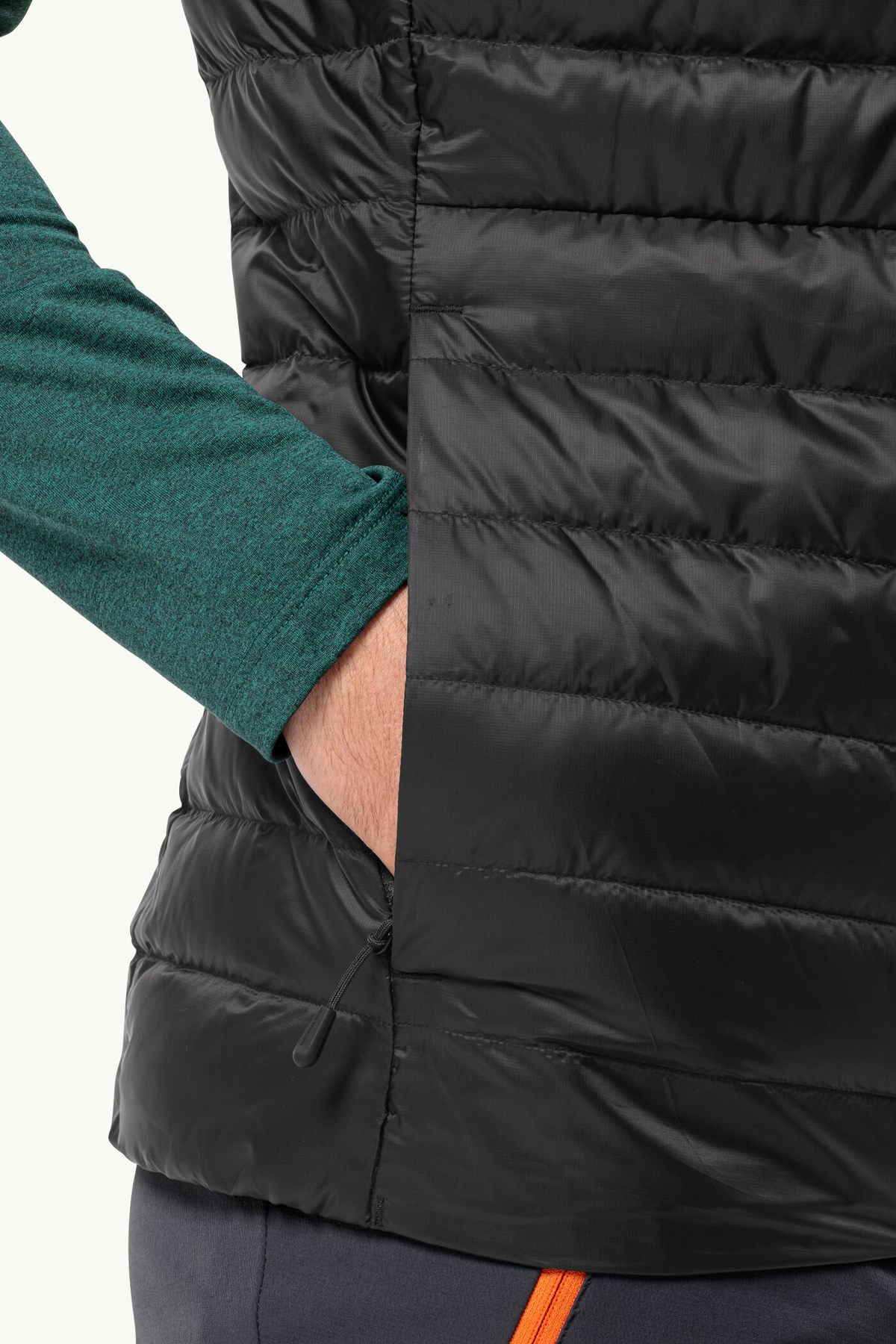 Jack Wolfskin Pilvi Down Erkek Outdoor Yelek 1207711-6000 Siyah