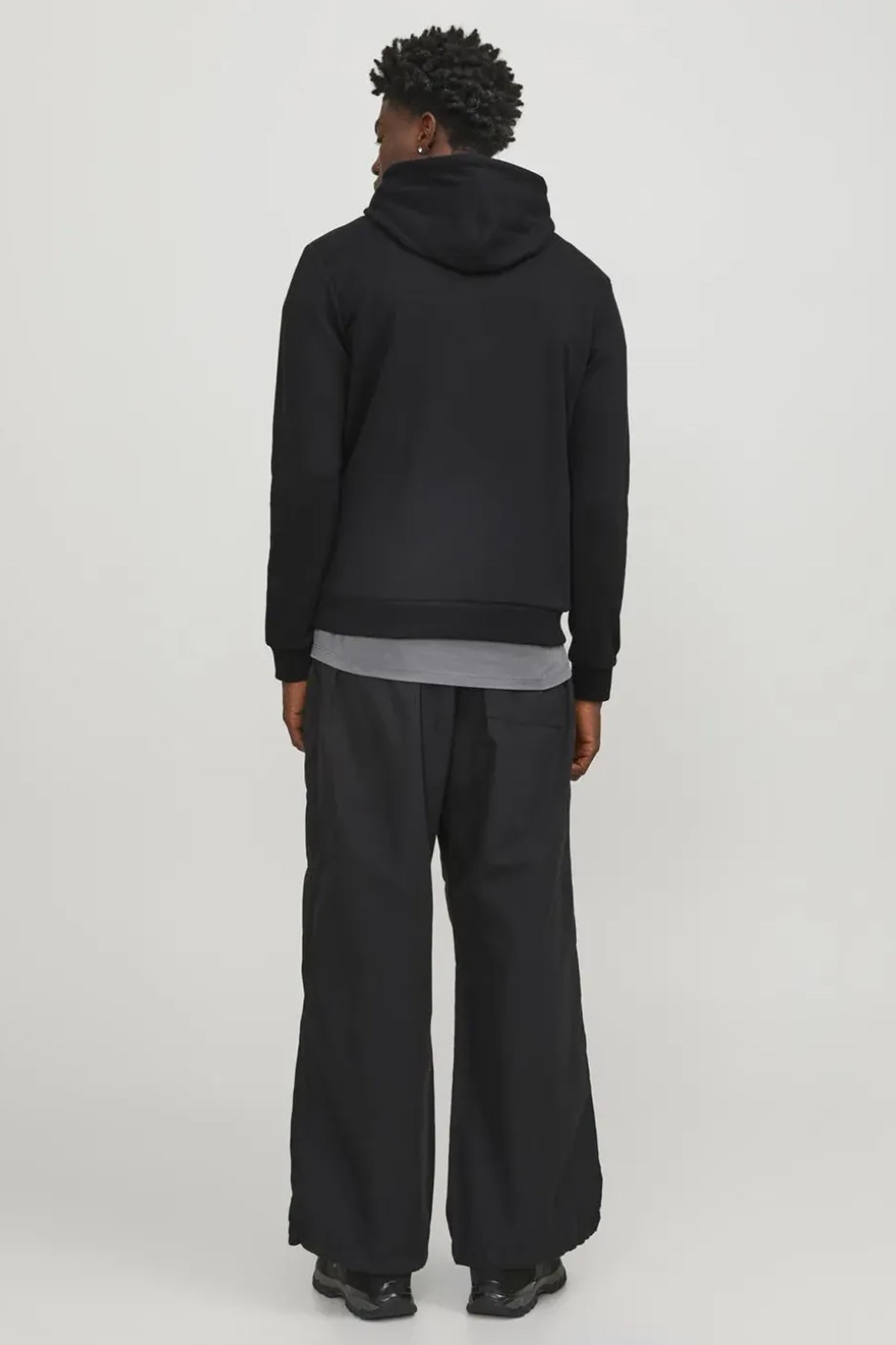 Jack & Jones Jcologan Erkek Sweatshirt 12246994 Siyah