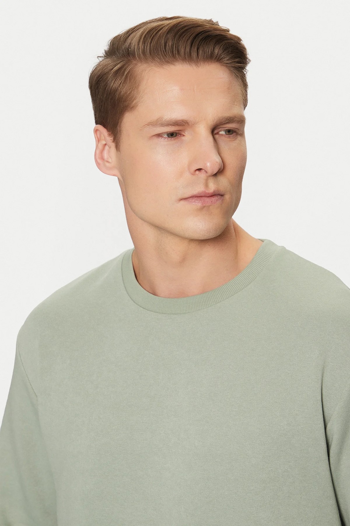 Jack & Jones Jjebradley Erkek Sweatshirt 12249341 Yeşil