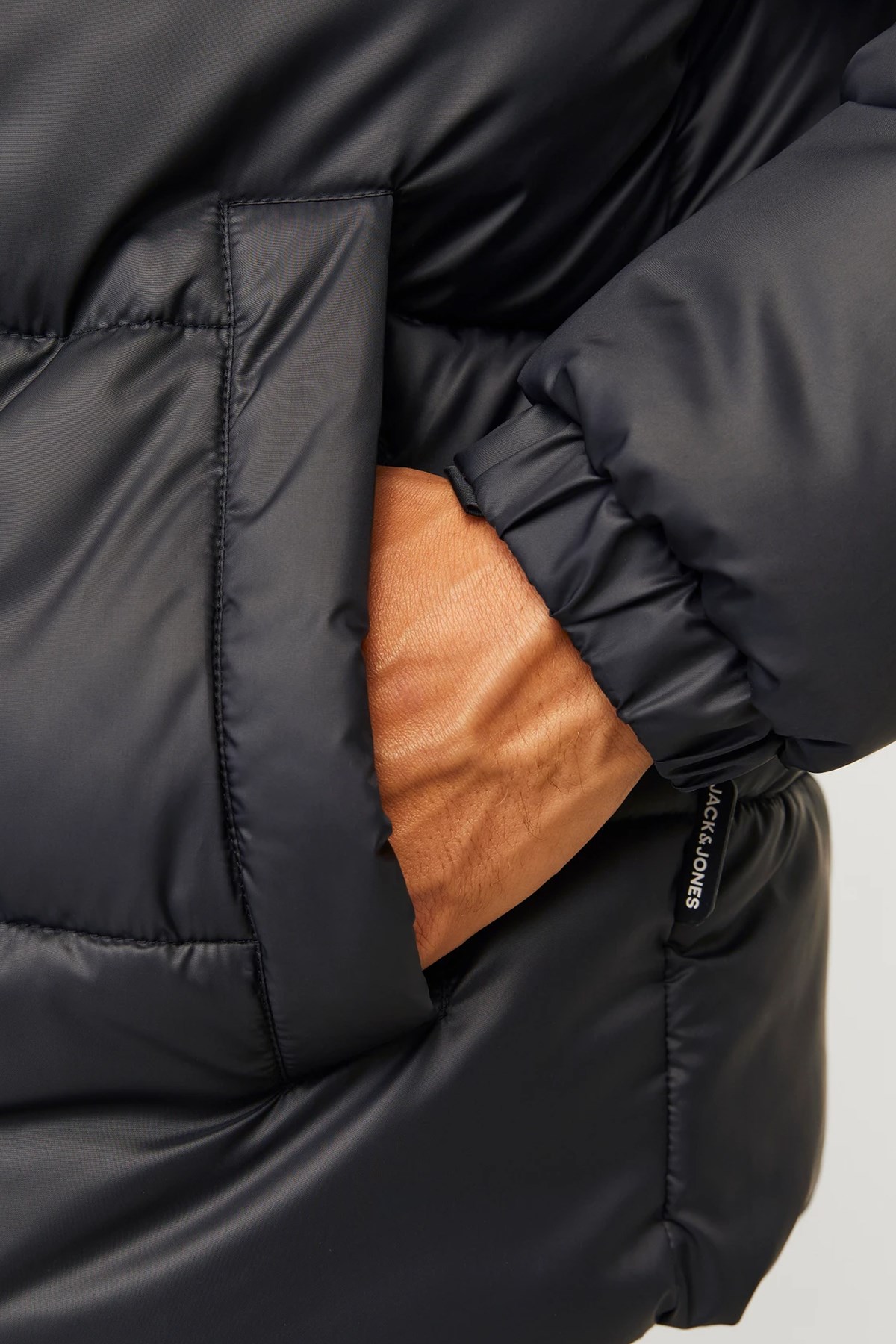 Jack & Jones Moon Hood Puffer Erkek Mont 12256882 Siyah