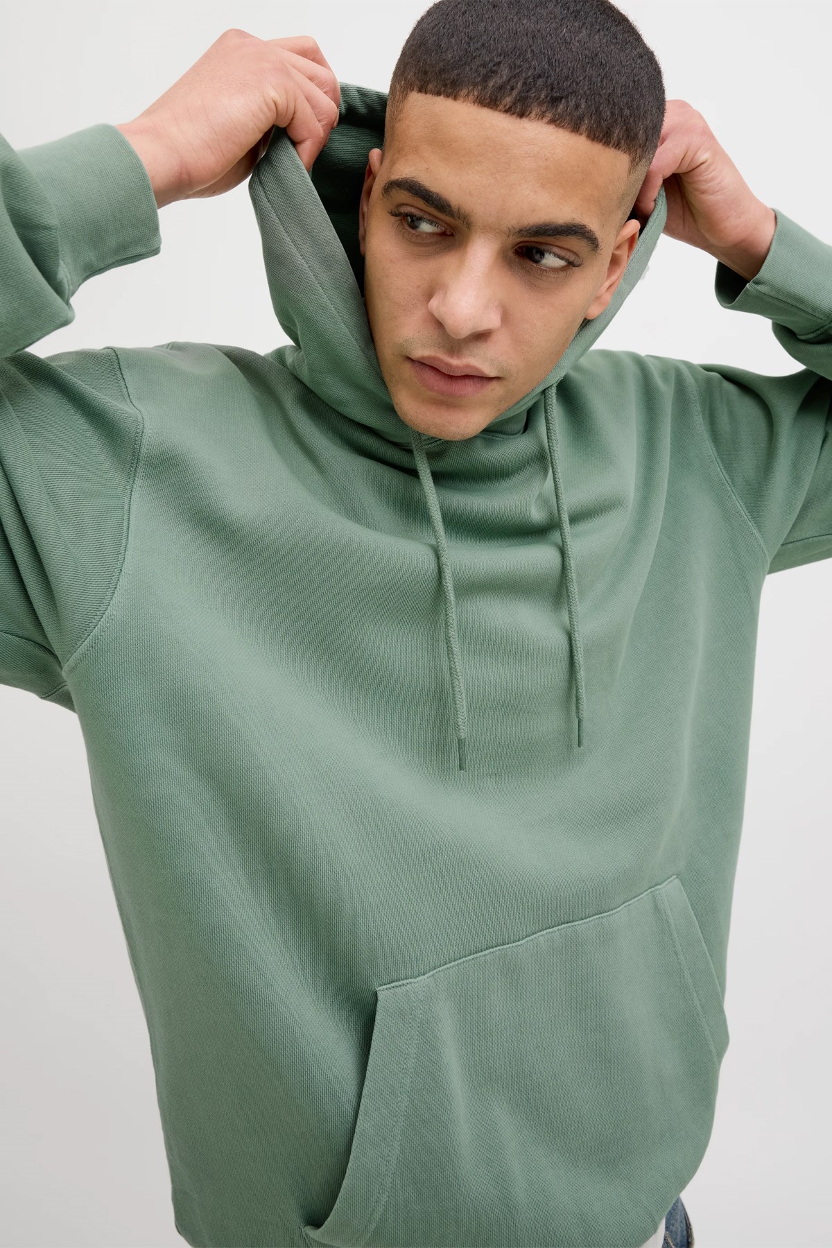 Jack & Jones Jjecharge Faded Erkek Sweatshirt 12268272 Yeşil