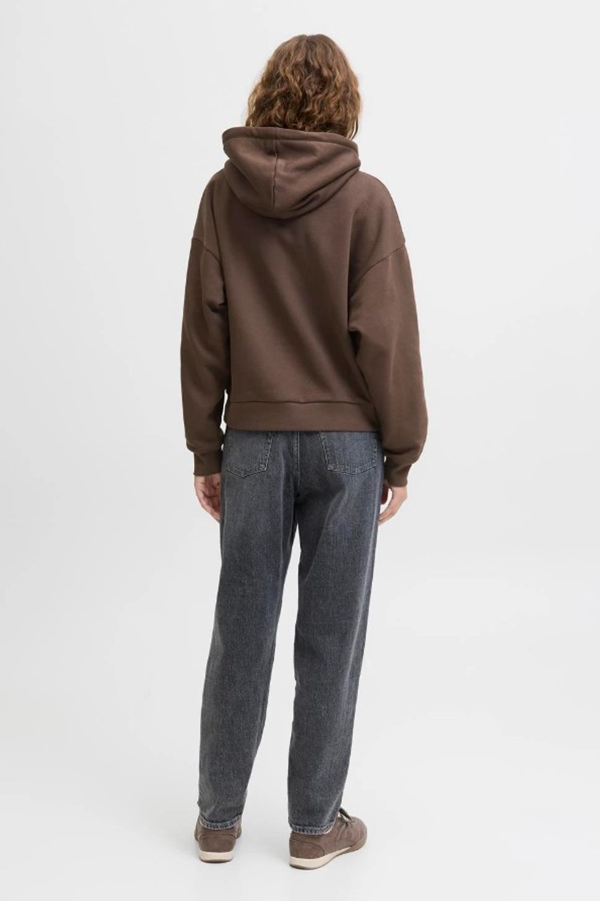 Jack & Jones Jxstudio Kadın Sweatshirt 12280152 Kahverengi