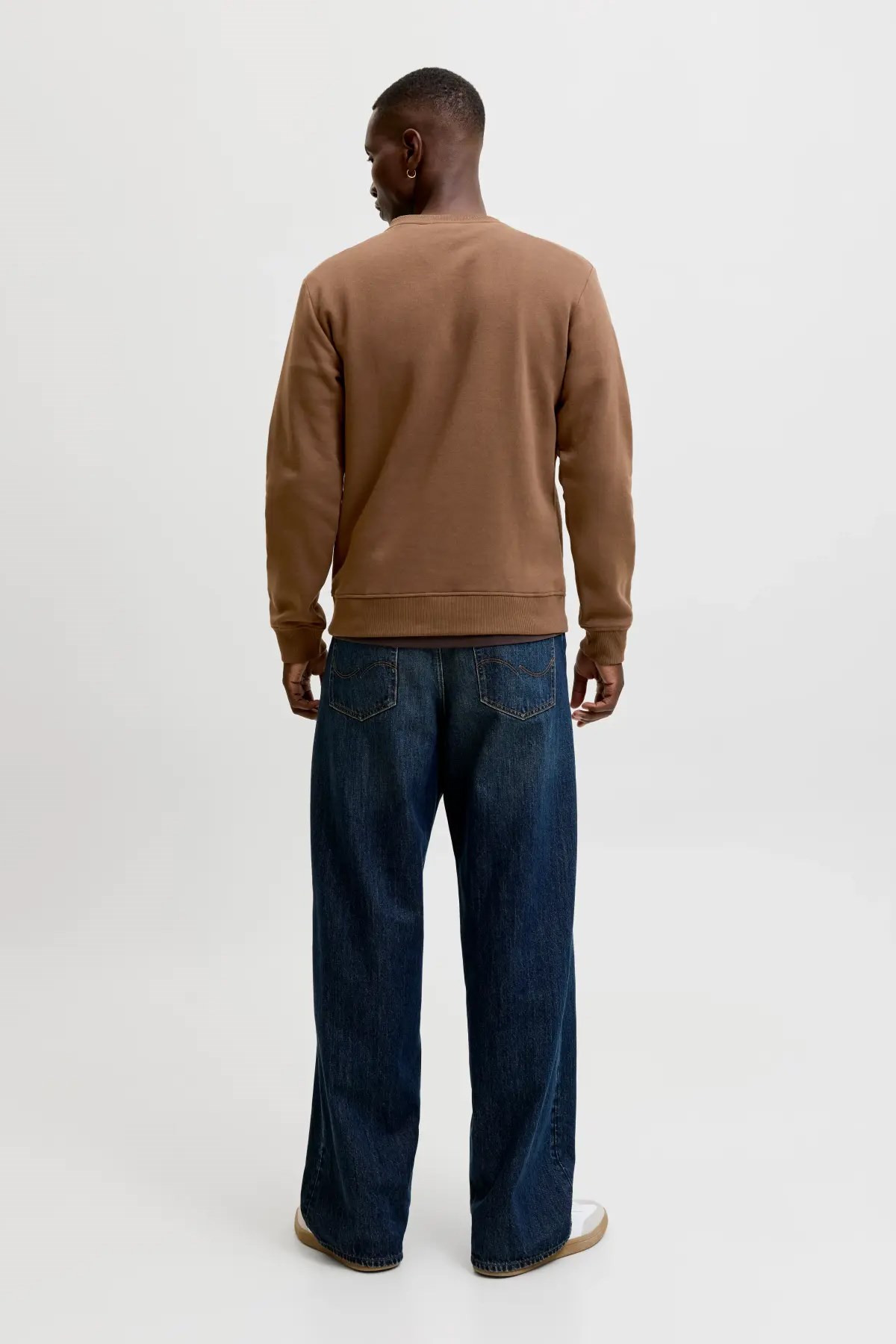 Jack & Jones Jjaero Erkek Sweatshirt 12298492 Kahverengi