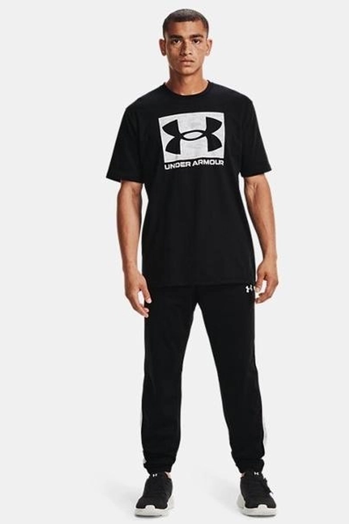 Under Armour Ua Abc Camo Boxed Logo Erkek Tişört 1361673-001 Siyah