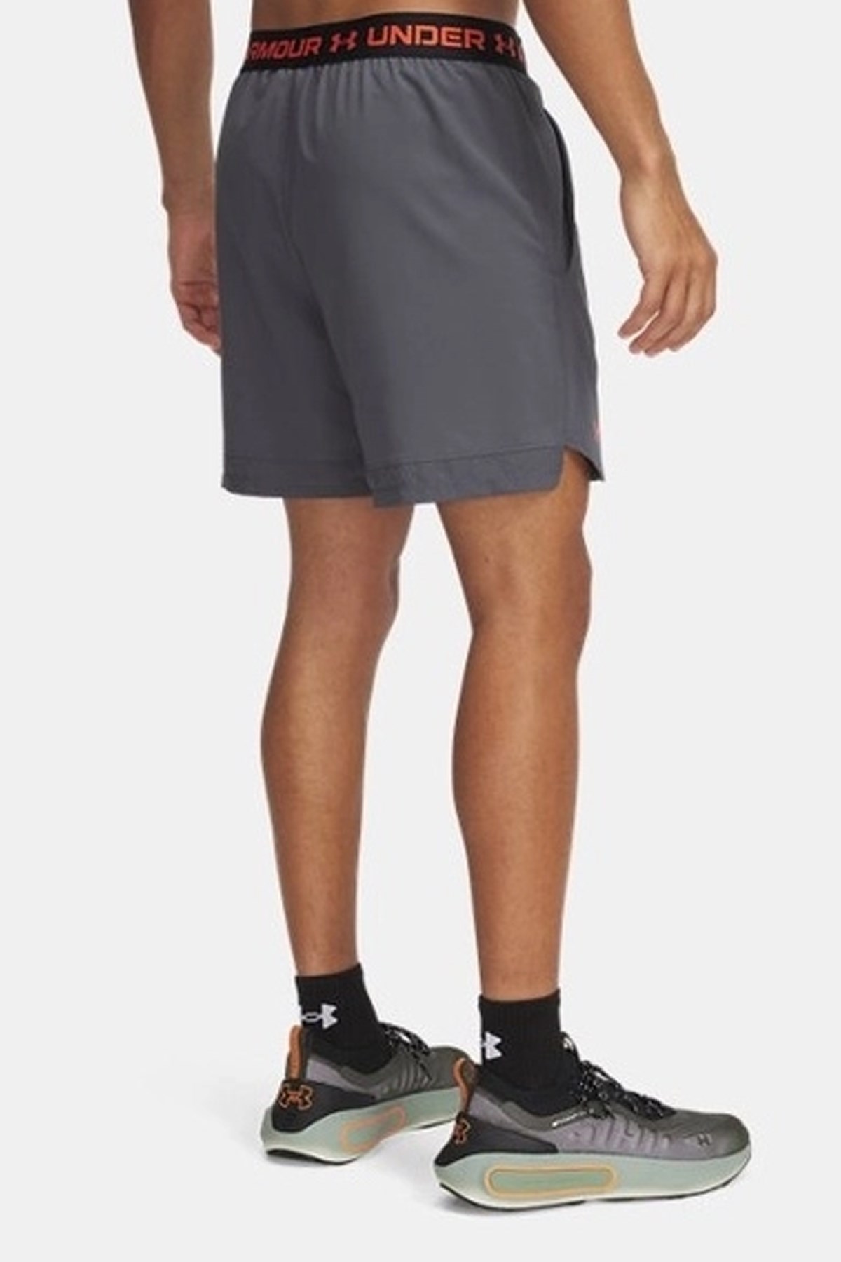 Under Armour Ua Vanish Woven 6İn Erkek Şort 1373718-028 Gri