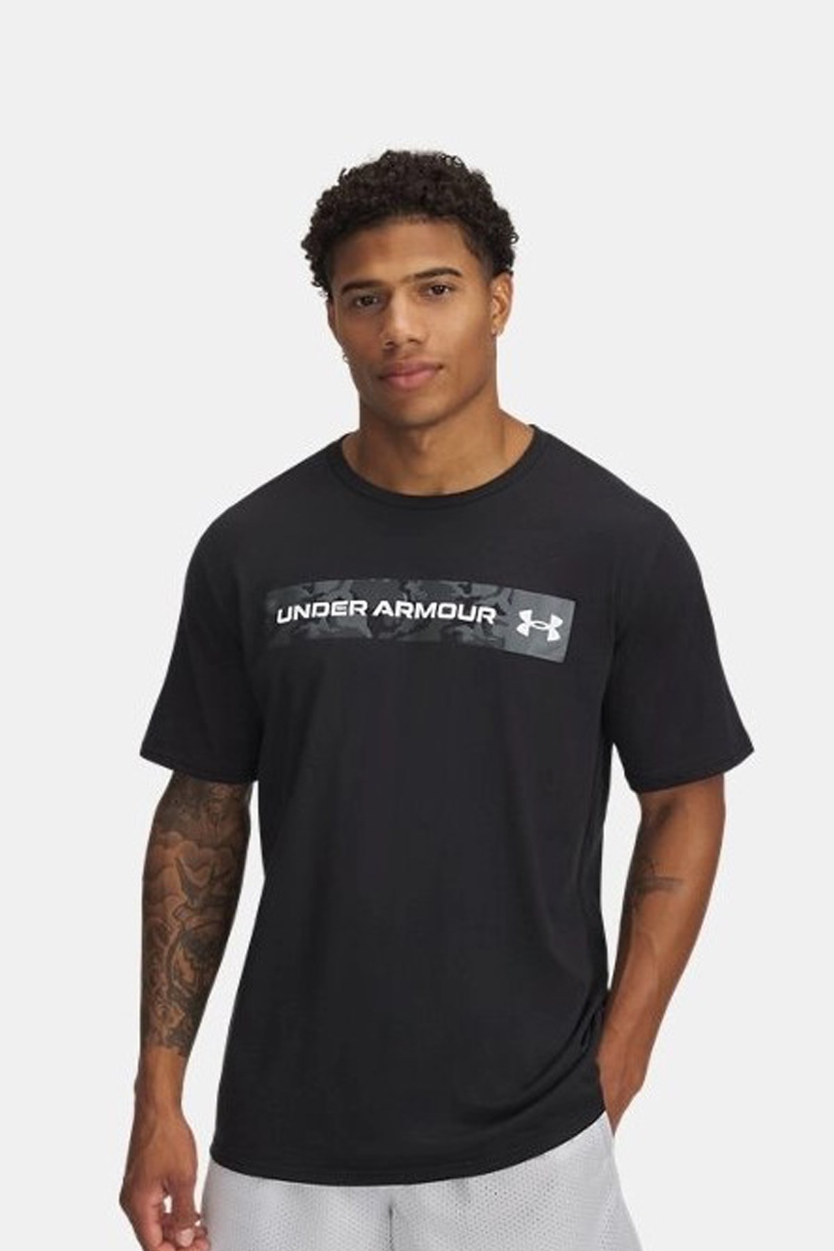 Under Armour Ua Camo Chest Strıpe Erkek Tişört 1376830-002 Siyah