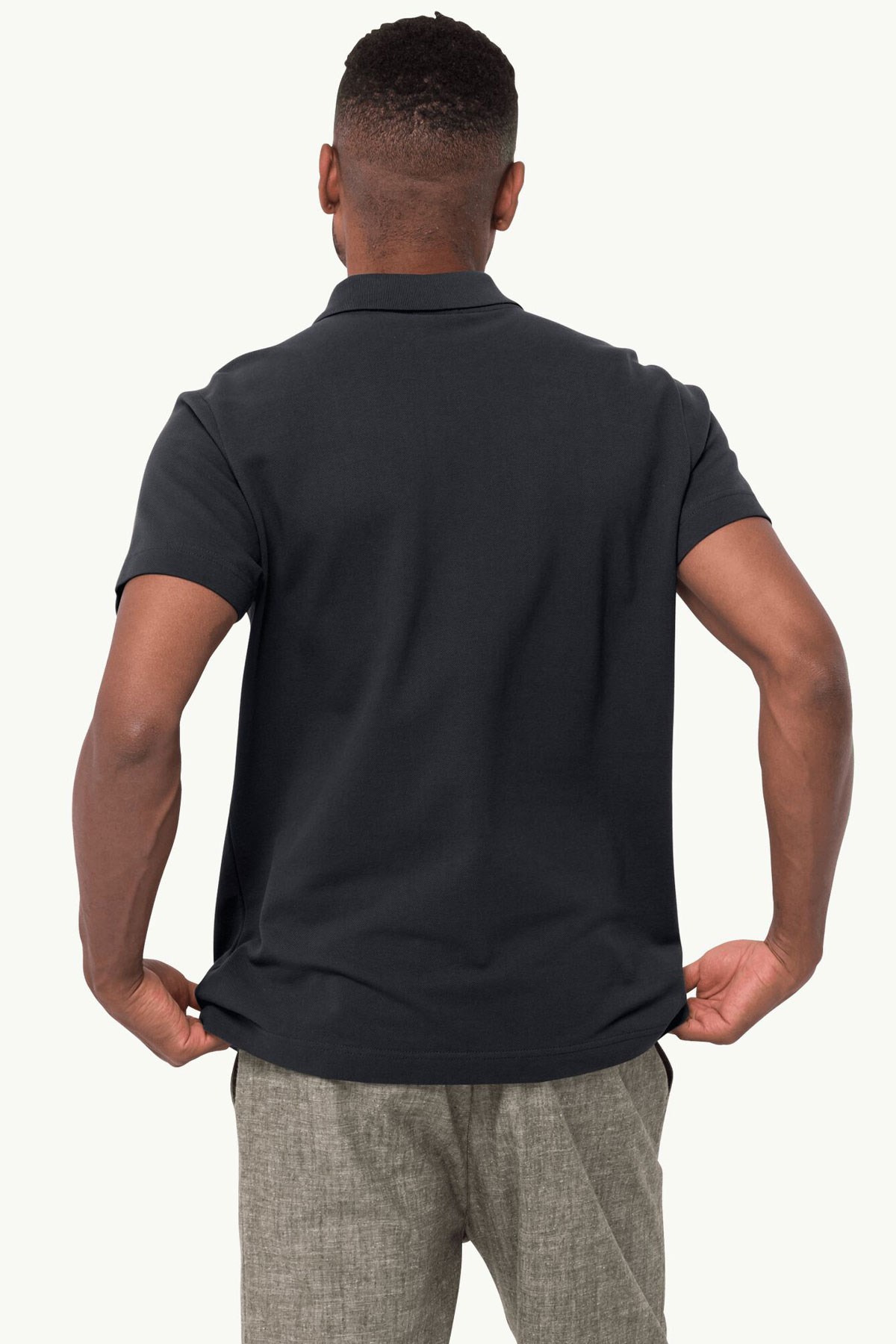 Jack Wolfskin Essential Erkek Polo Tişört 1809301-6000 Siyah