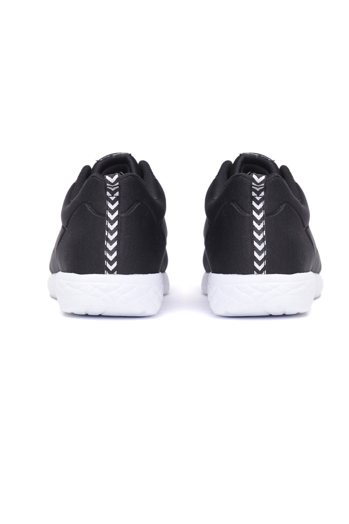 Hummel Oslo 2.0  Uniseks Spor Ayakkabı 212624-2001 Siyah