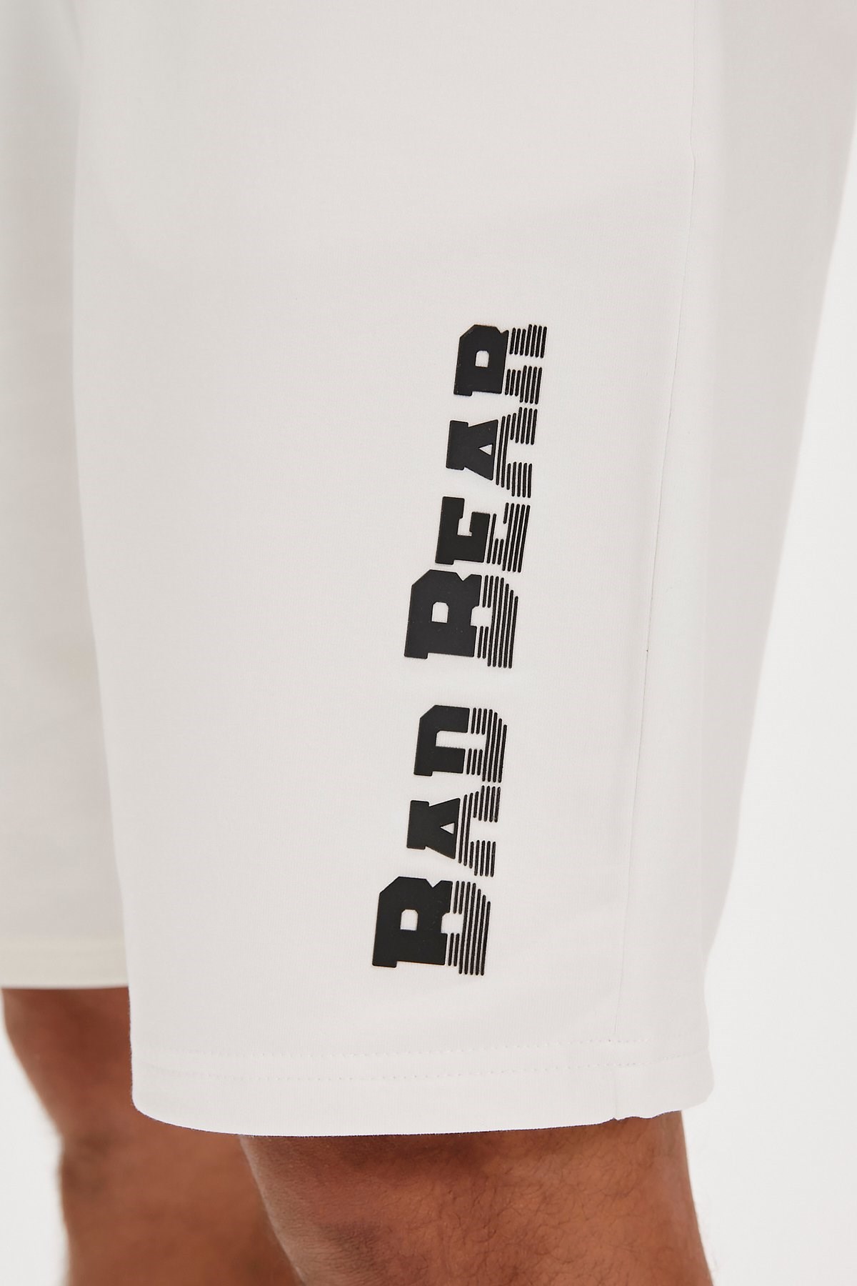 Bad Bear Long Line Erkek Şort 24.01.18.003-C04 Beyaz