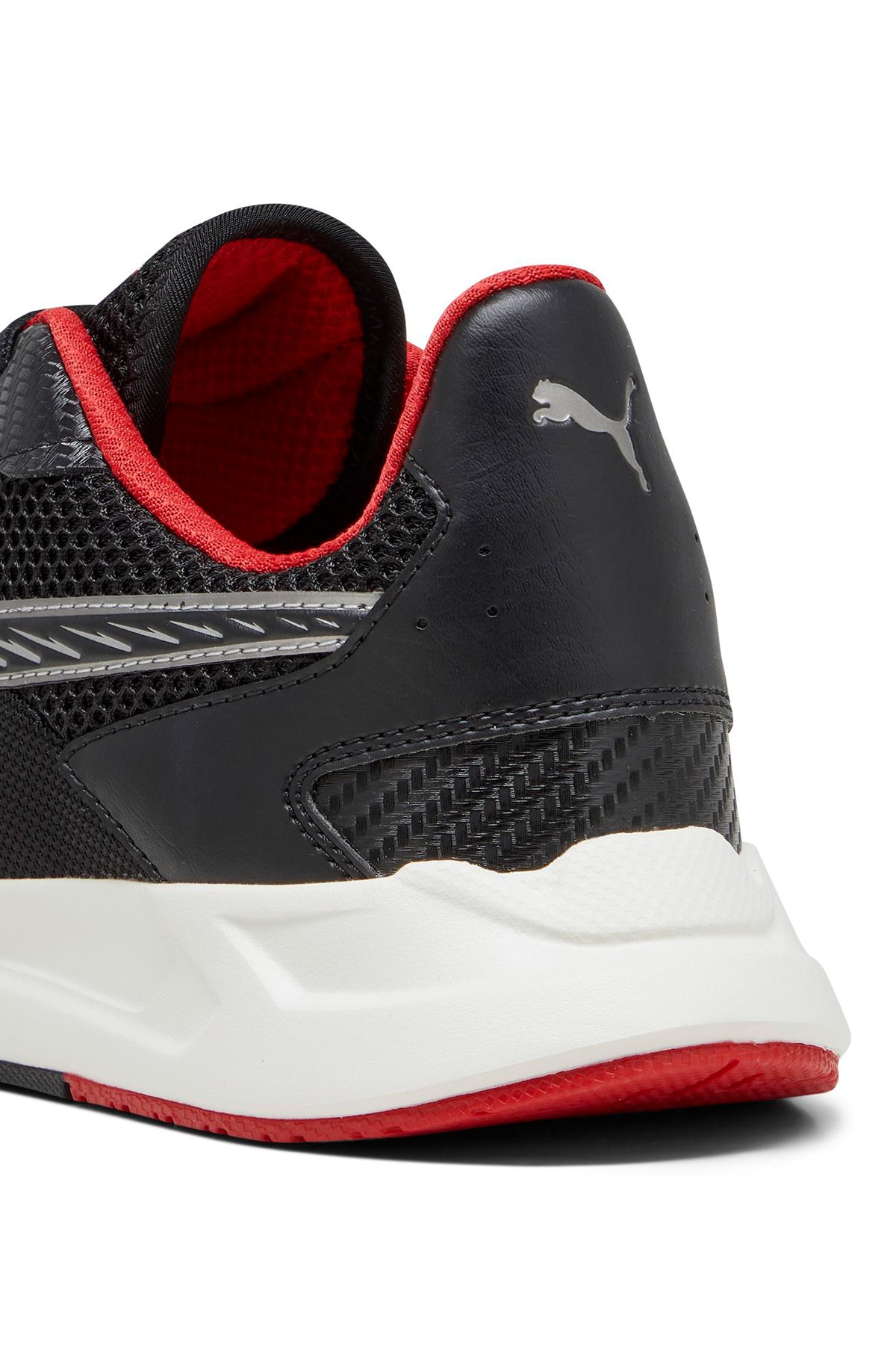 Puma Ferrari Ionic Speed Erkek Spor Ayakkabı 30773601 Siyah