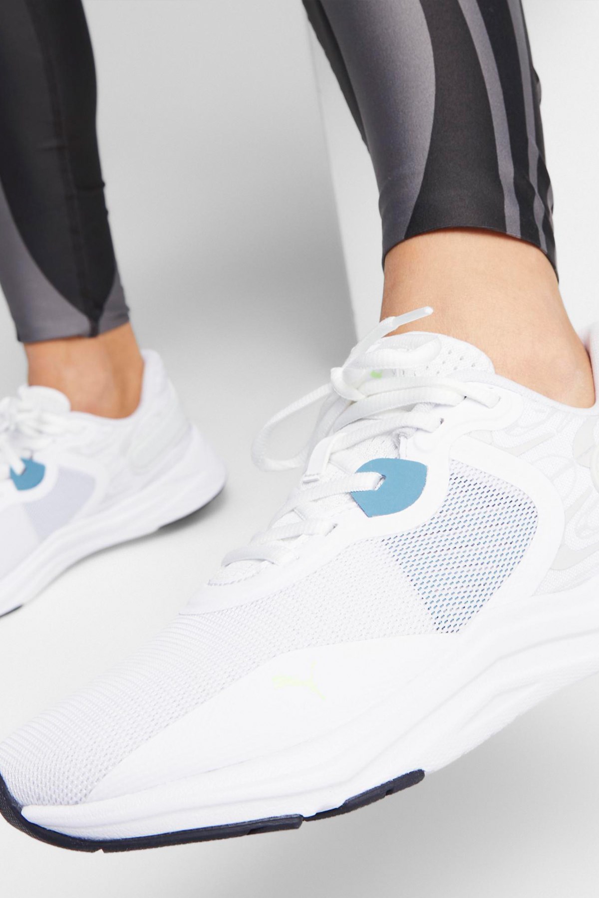 Puma Disperse Xt 3 Retro Kadın Spor Ayakkabı 37881402 Beyaz