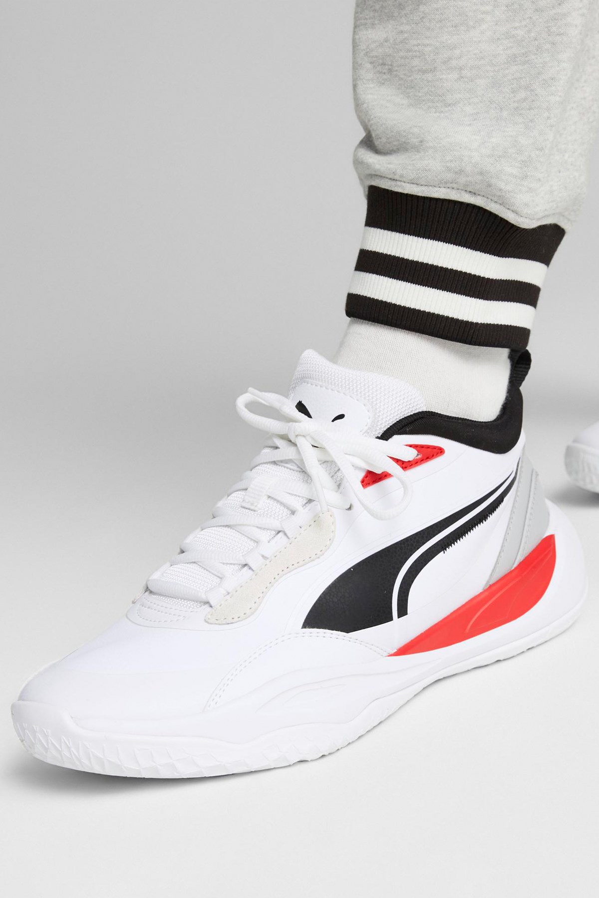Puma Playmaker Pro Plus Erkek Spor Ayakkabı 37915601 Beyaz