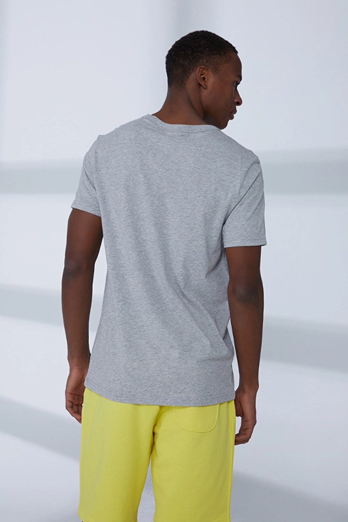 Benetton Erkek Tişört 3I1XU100A Gri
