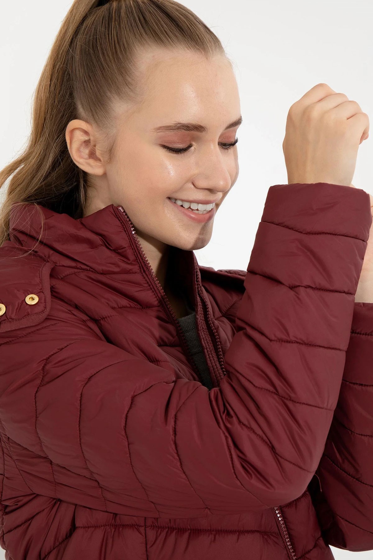 U.S. Polo Assn. Kadın Mont 50252551-VR223 Kırmızı