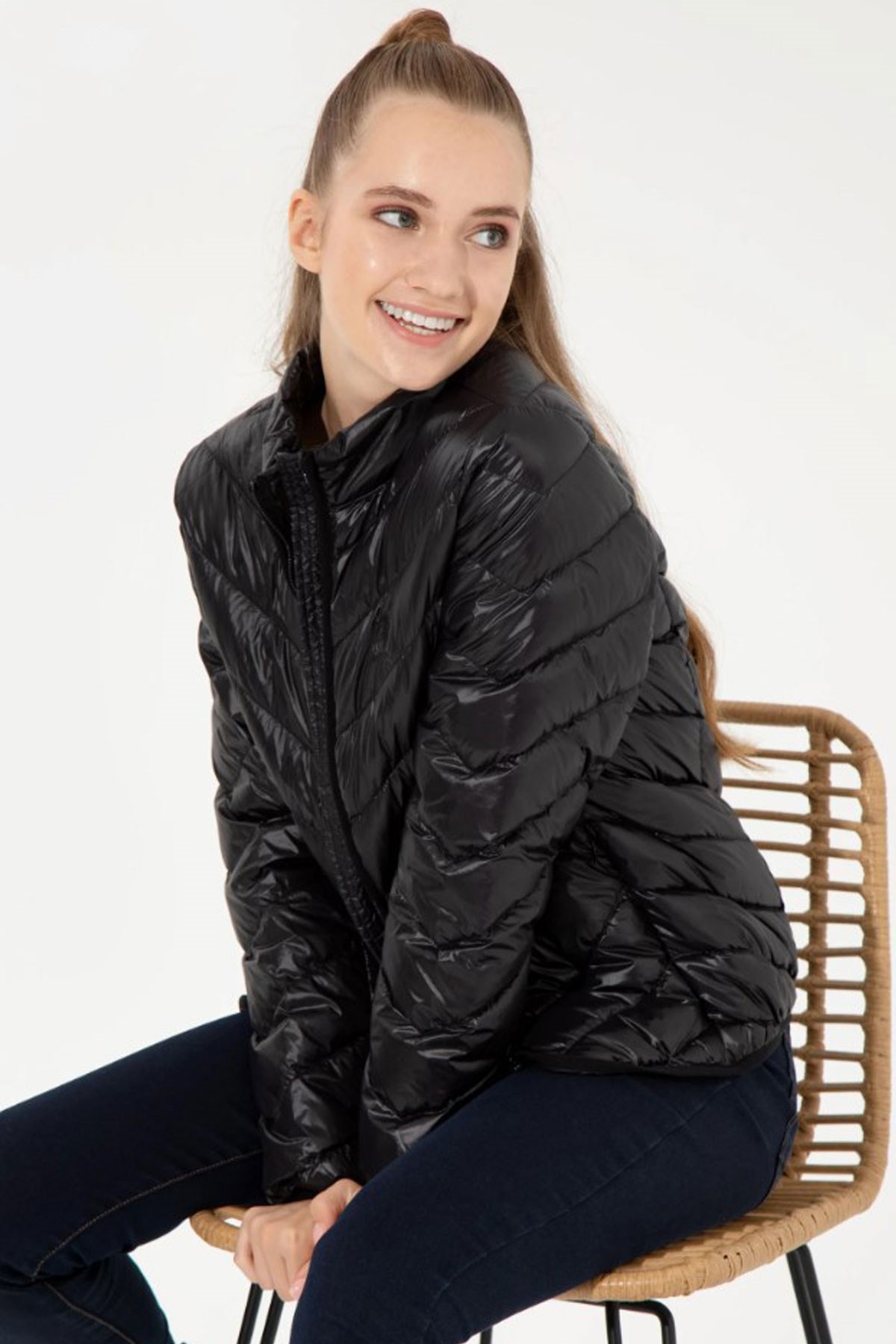 U.S. Polo Assn. Kadın Mont 50253400-VR046 Siyah