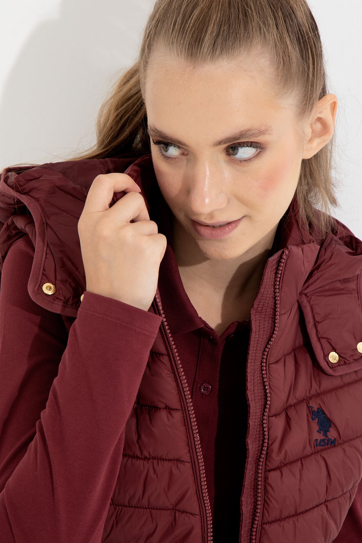 U.S. Polo Assn. Kadın Yelek 50254415-KR022 Kırmızı