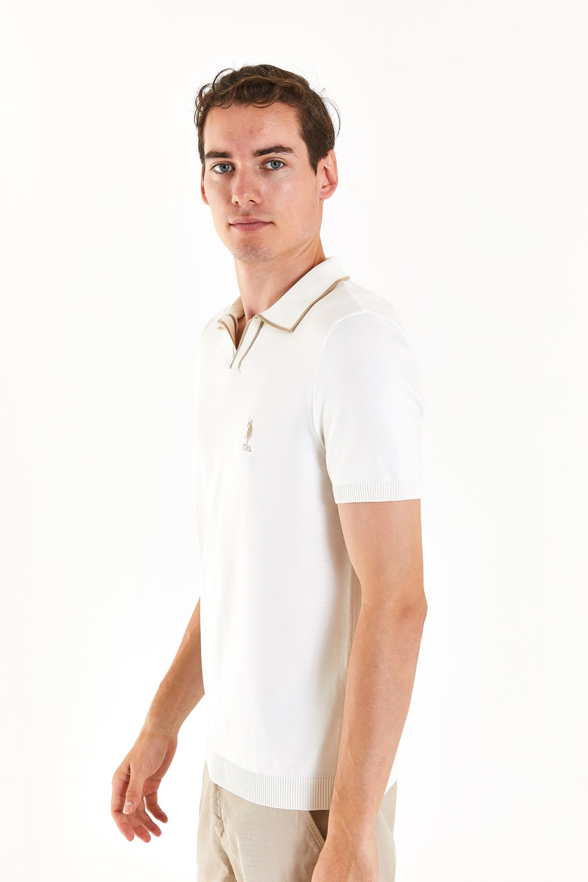 U.S. Polo Assn. Erkek Triko Tişört 50280424-VR019 Ekru