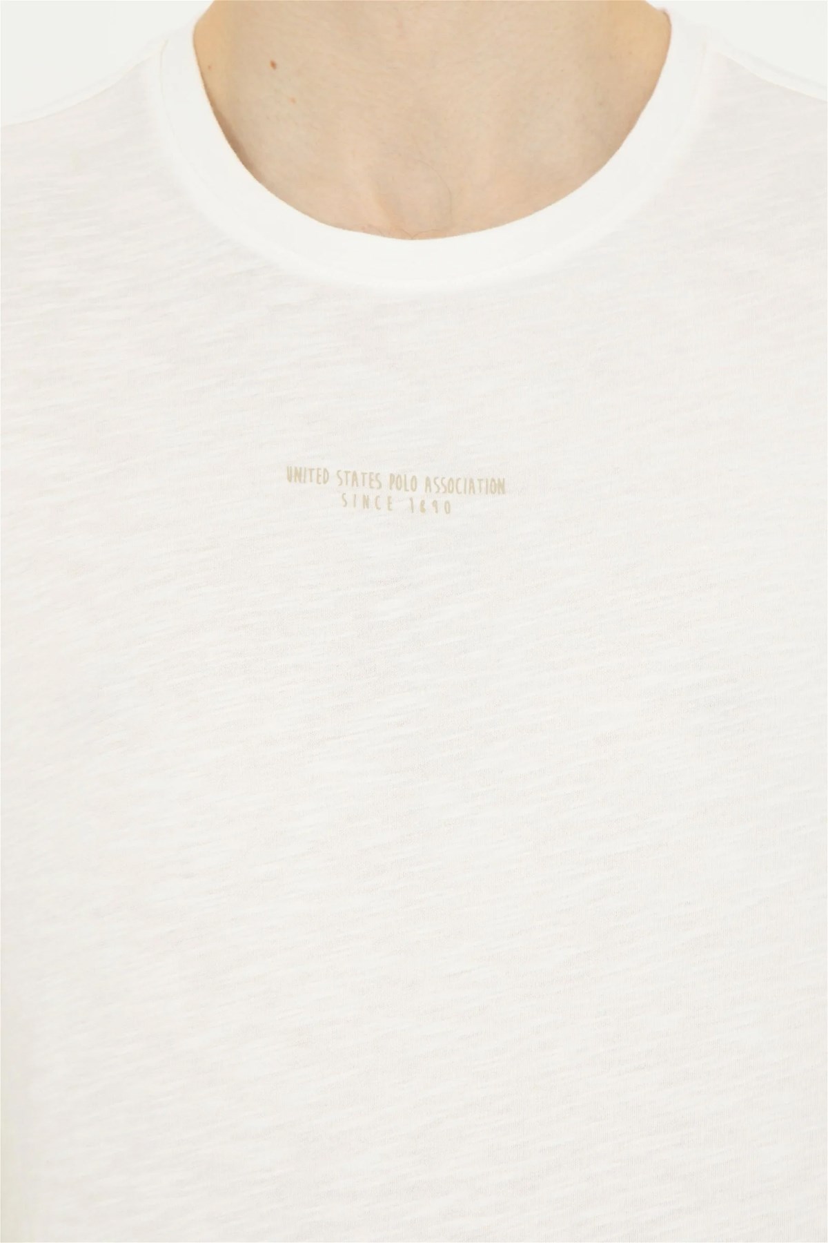U.S. Polo Assn. Erkek Regular Tişört 50281052-VR019 Ekru