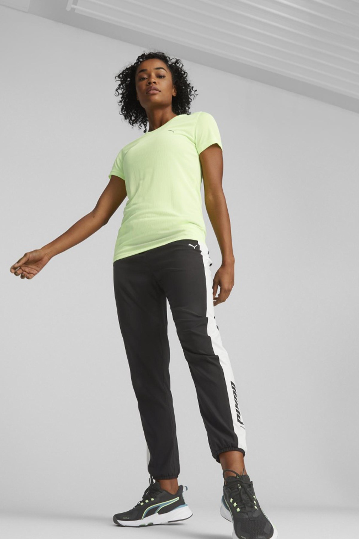 Puma Performance Kadın Tişört 52031133 Yeşil
