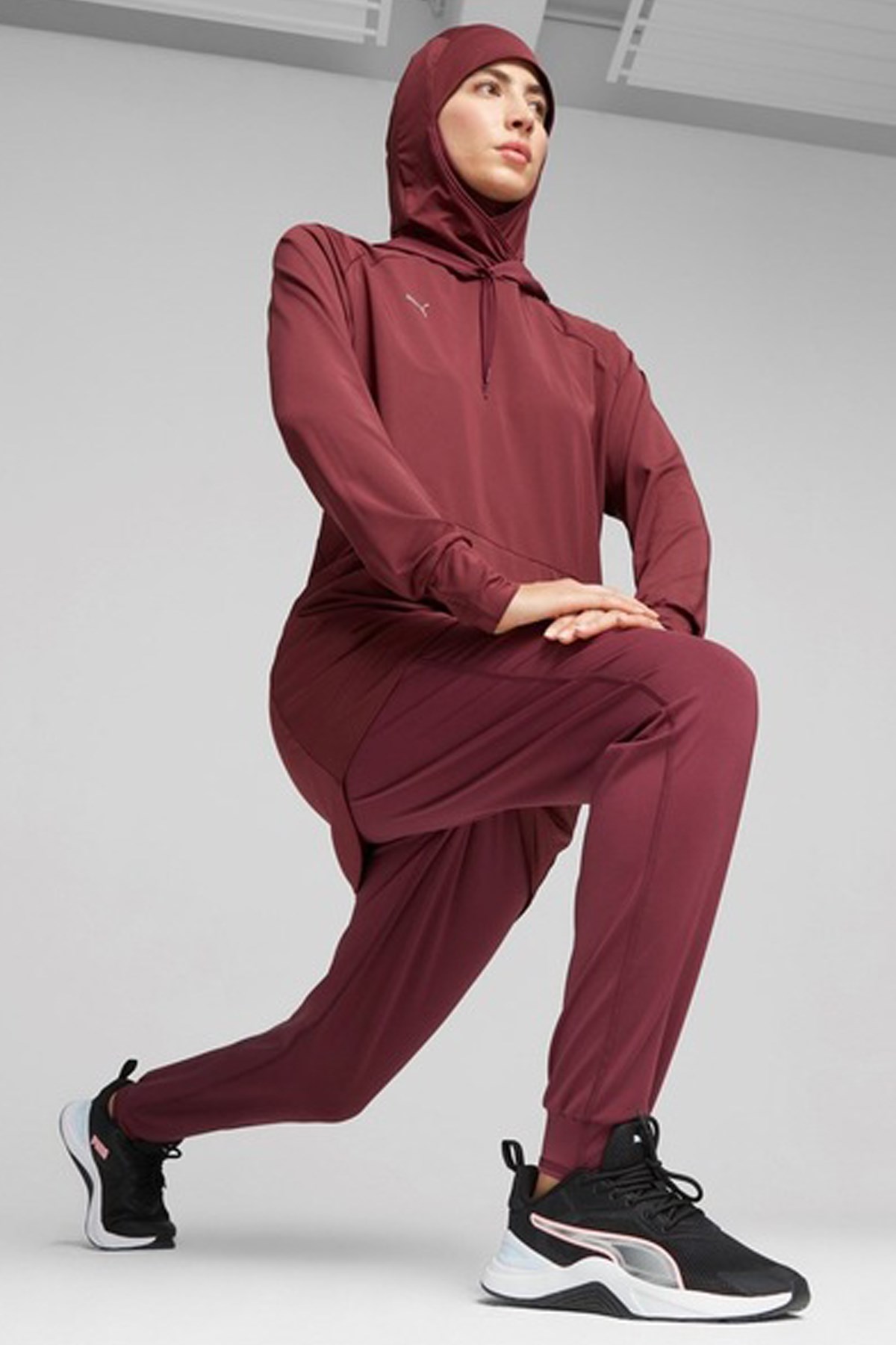 Puma Modest Activewear Kadın Sweatshirt 52186622 Bordo