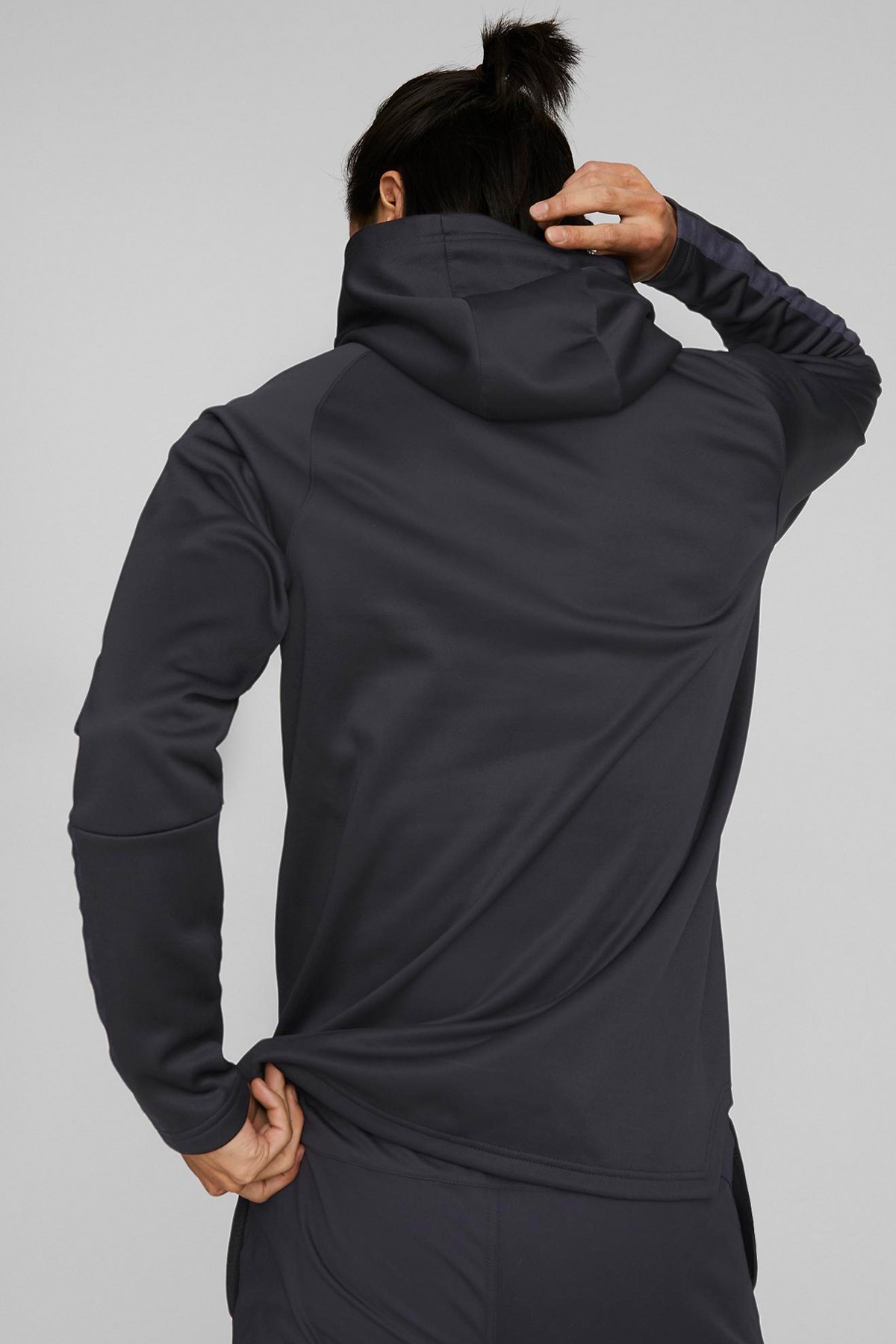 Puma Train Erkek Kapüşonlu Sweatshirt 52214001 Siyah