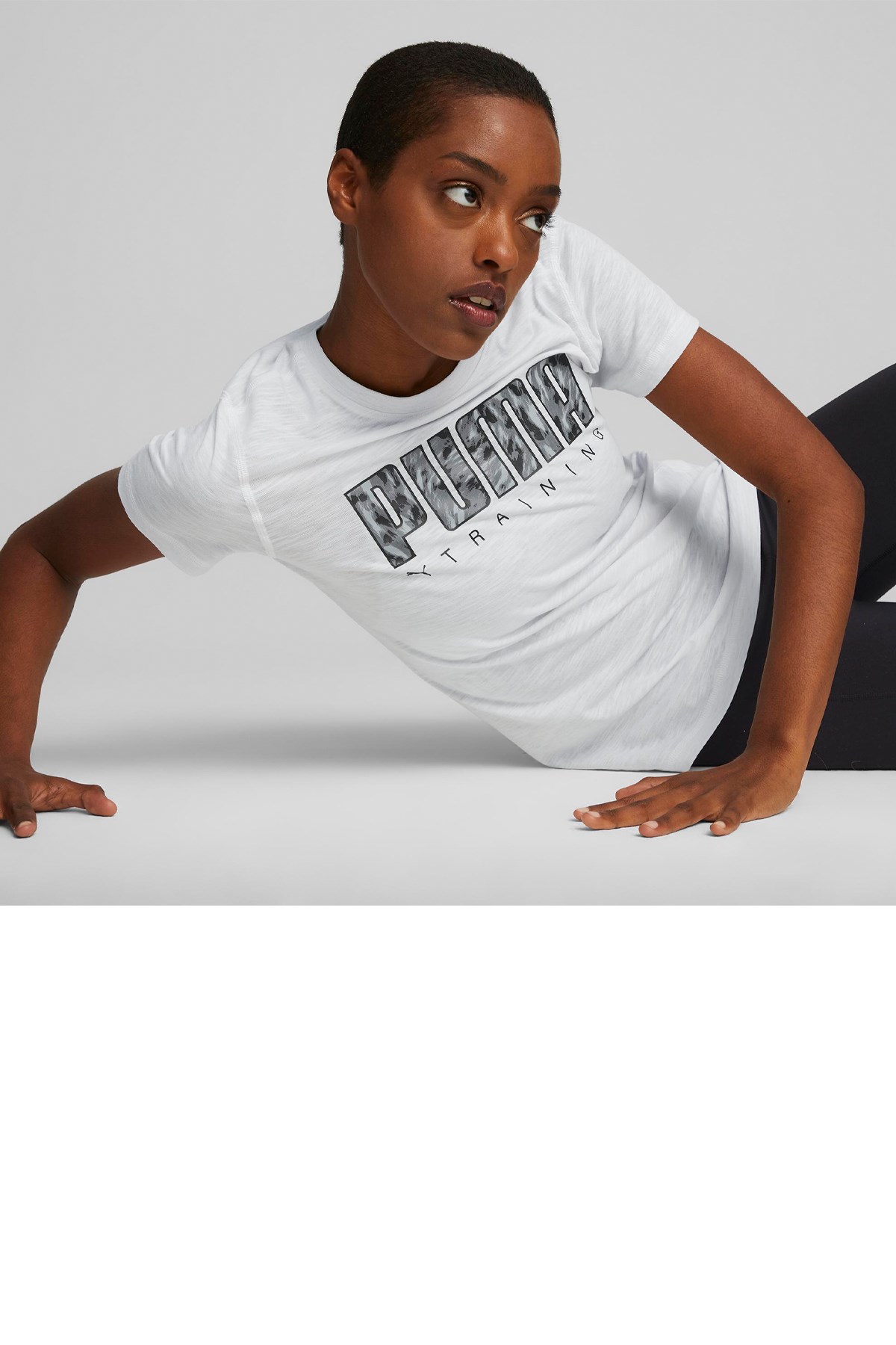 Puma Performance Logo Kadın Tişört 52251302 Beyaz