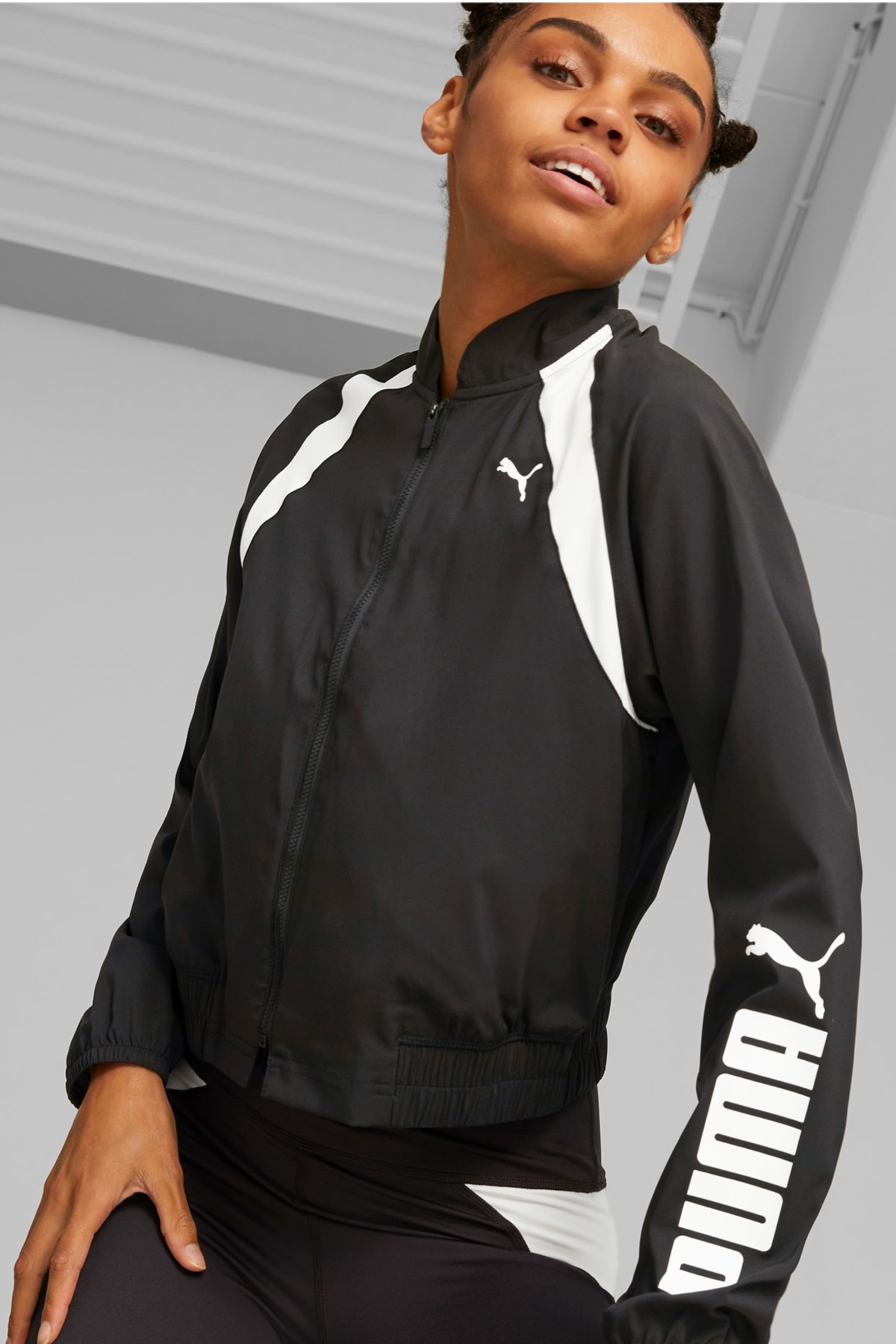 Puma Fit Woven Fashion Kadın Sweatshirt 52307301 Siyah