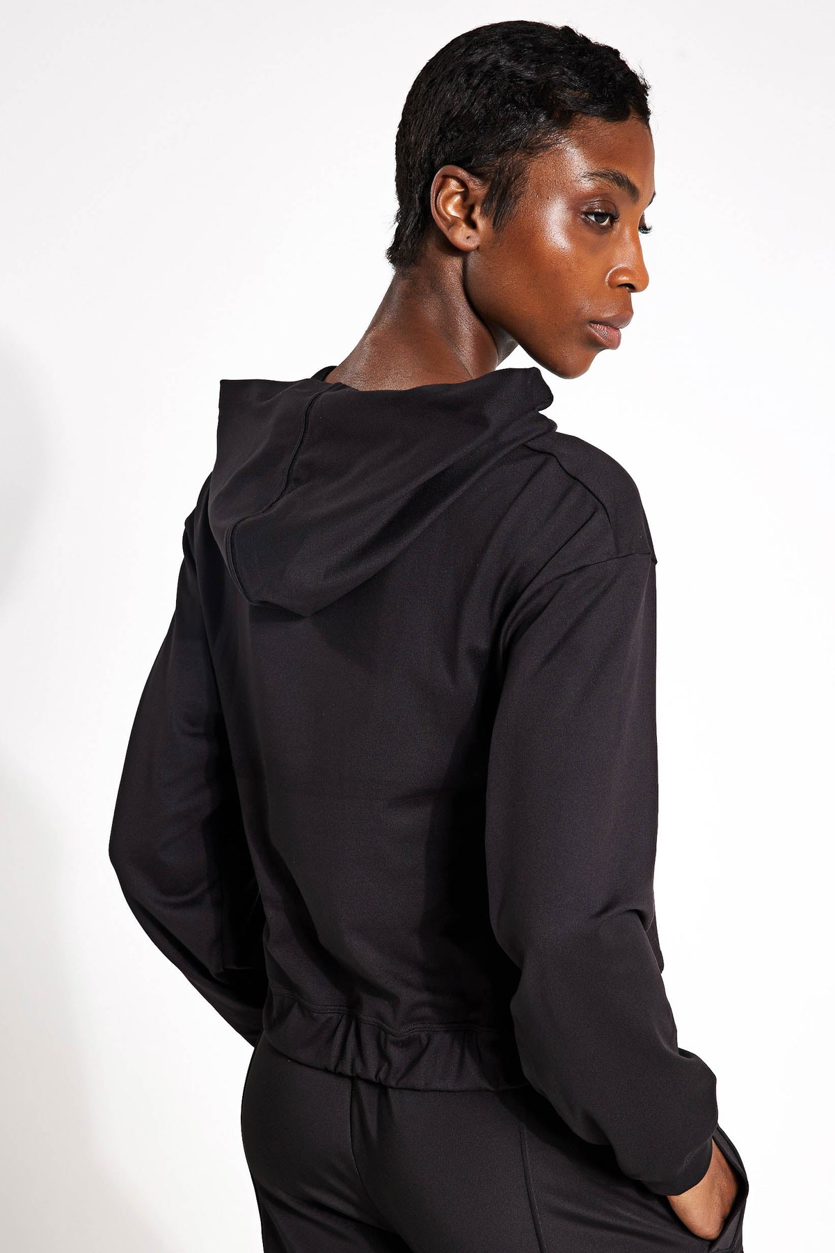 Puma Studio Foundations Kadın Sweatshirt 52484801 Siyah
