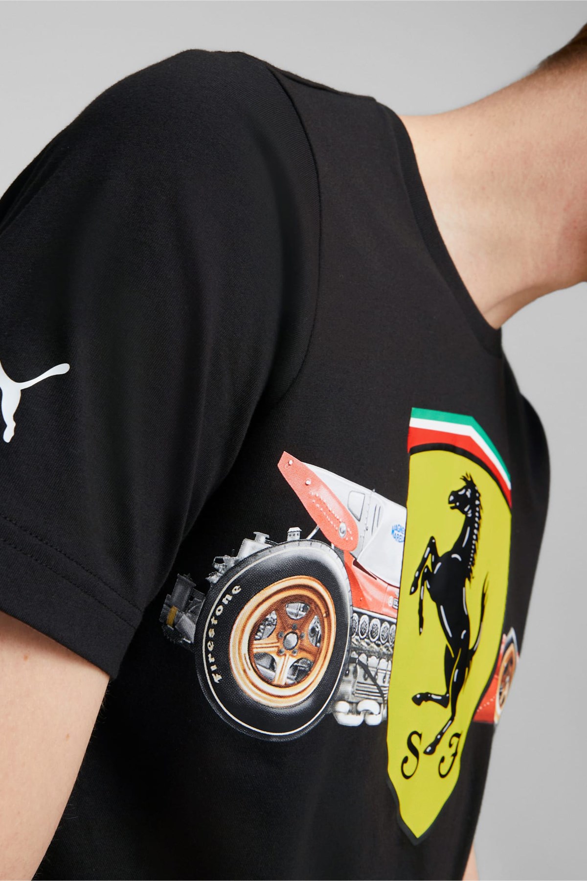 Puma Ferrari Race Her Shield Erkek Tişört 53585101 Siyah