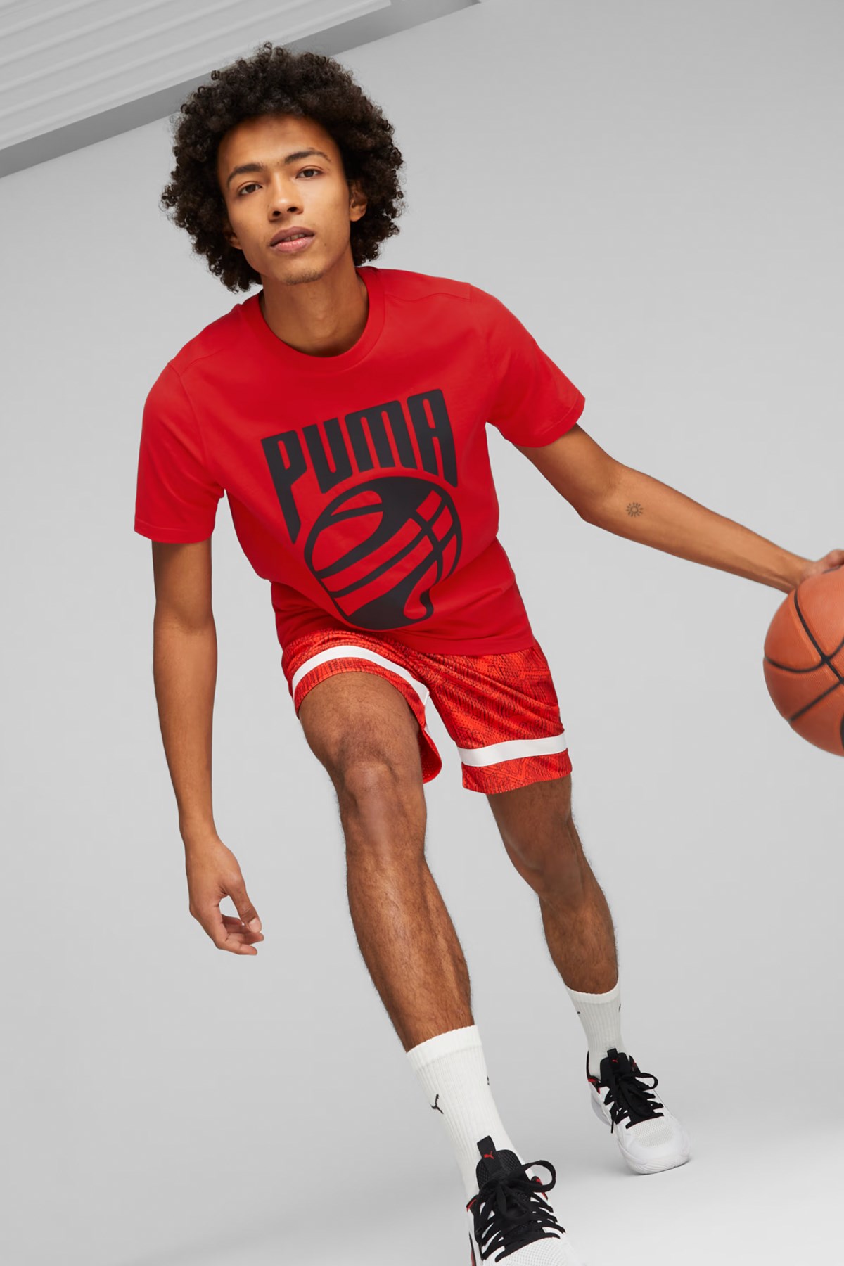 Puma Posterize Erkek Tişört 53859804 Kırmızı