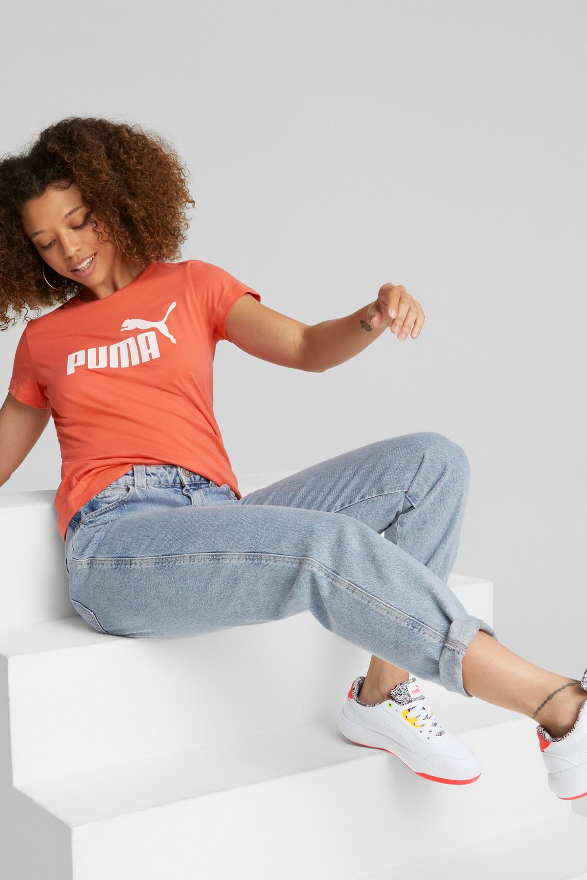 Puma Ess Logo Kadın Tişört 58677558 Turuncu