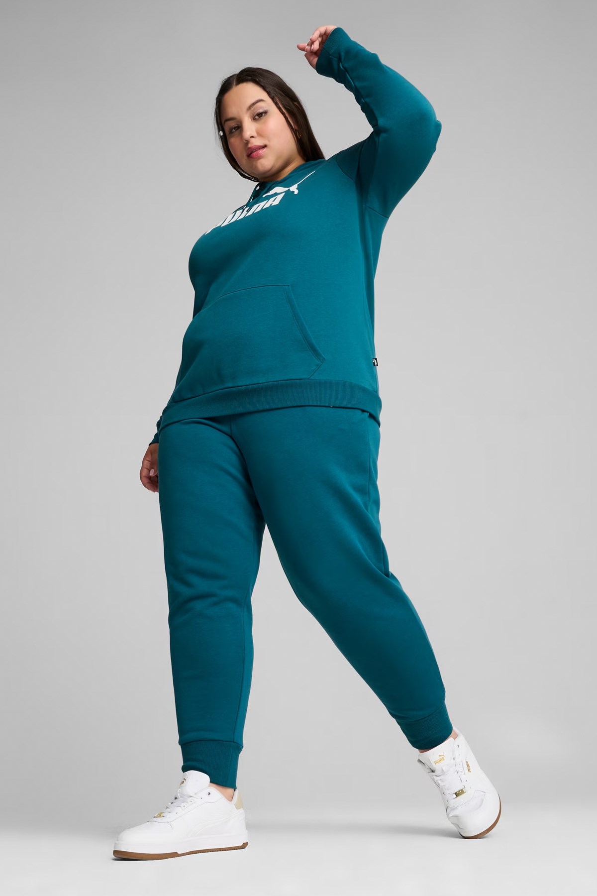Puma Ess Logo Fl Kadın Sweatshirt 58678977 Yeşil