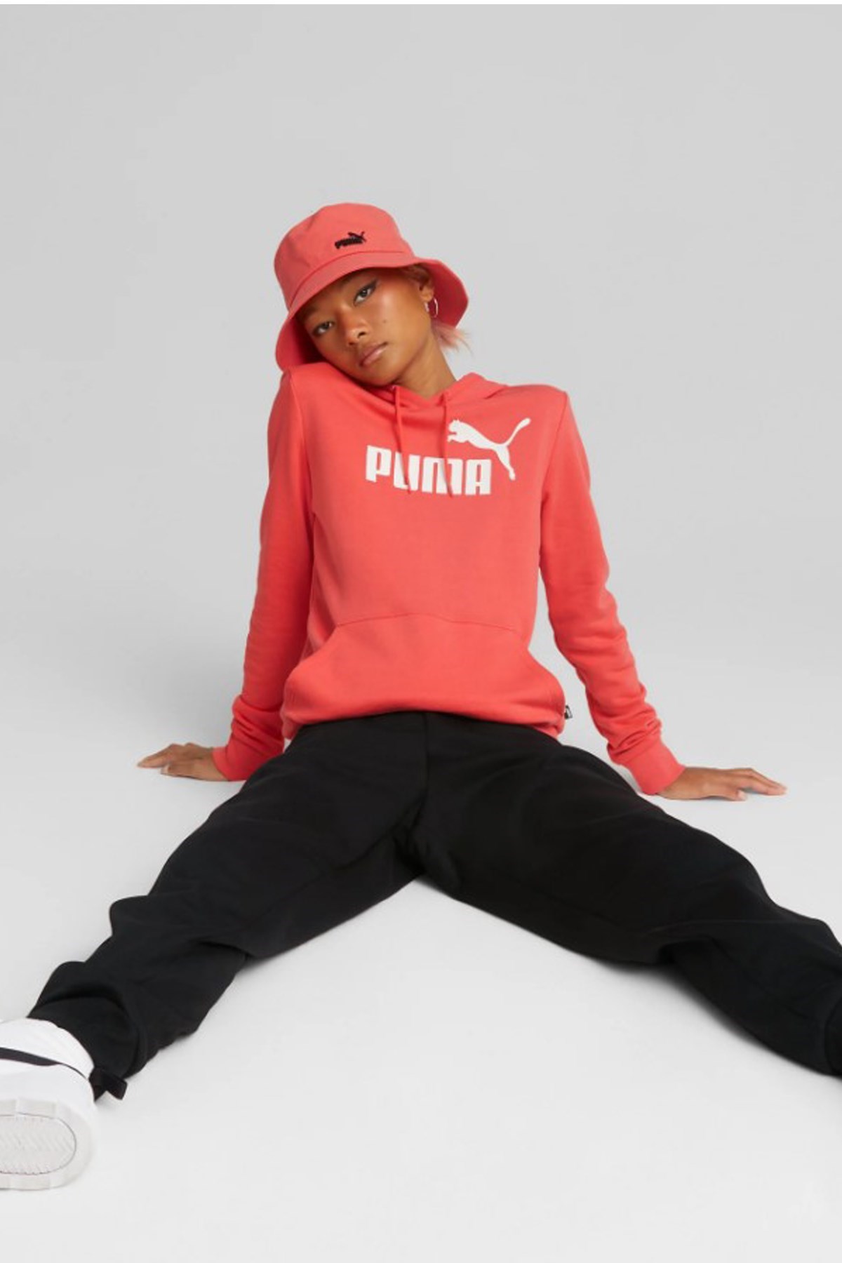 Puma Ess Logo Kadın Sweatshirt 58679735 Kırmızı