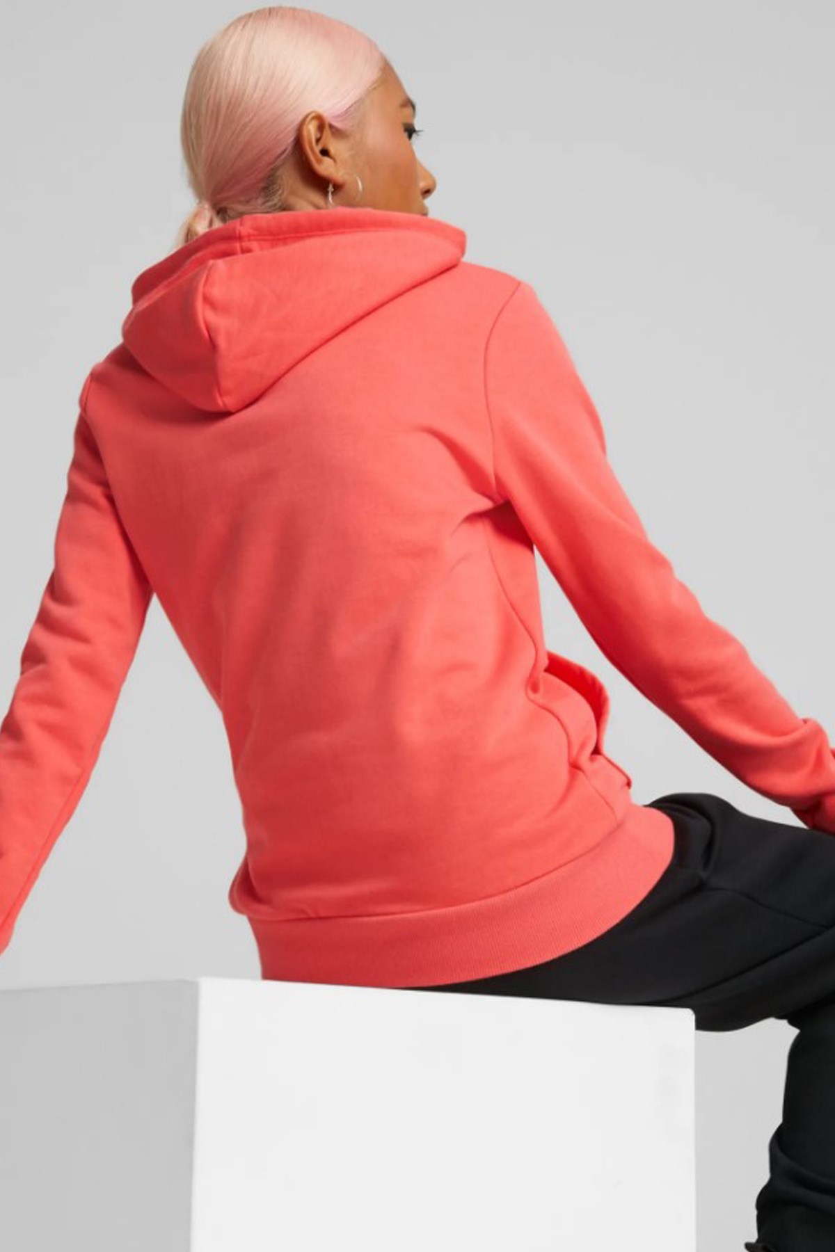 Puma Ess Logo Kadın Sweatshirt 58679735 Kırmızı