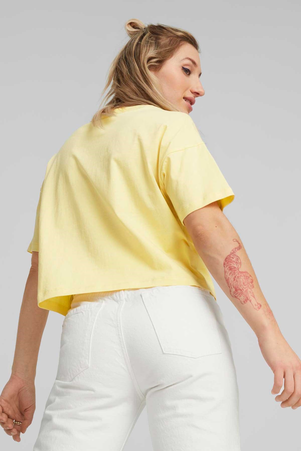 Puma ESS Cropped Logo Kadın Tişört 58686694 Sarı