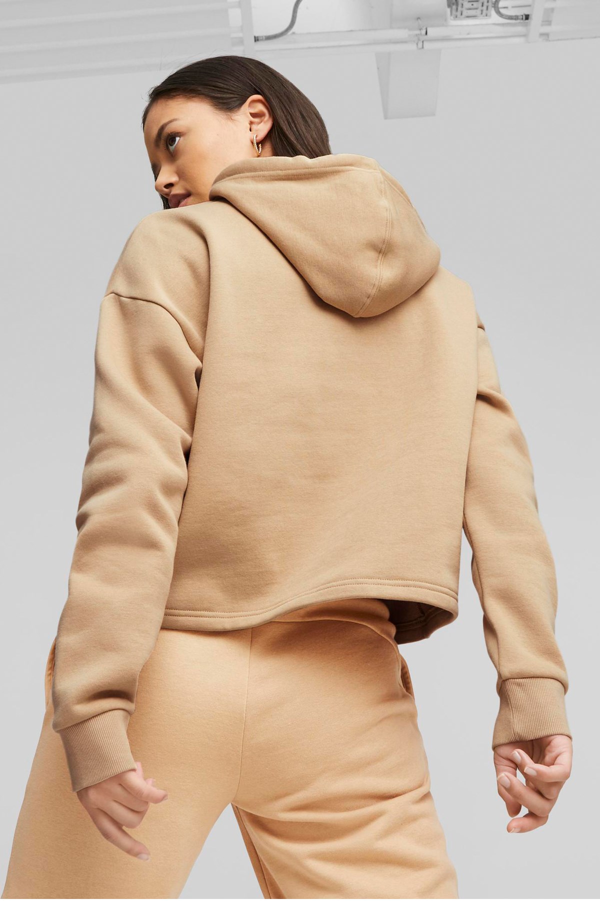 Puma Ess Cropped Logo Kadın Sweatshirt 58686984 Bej