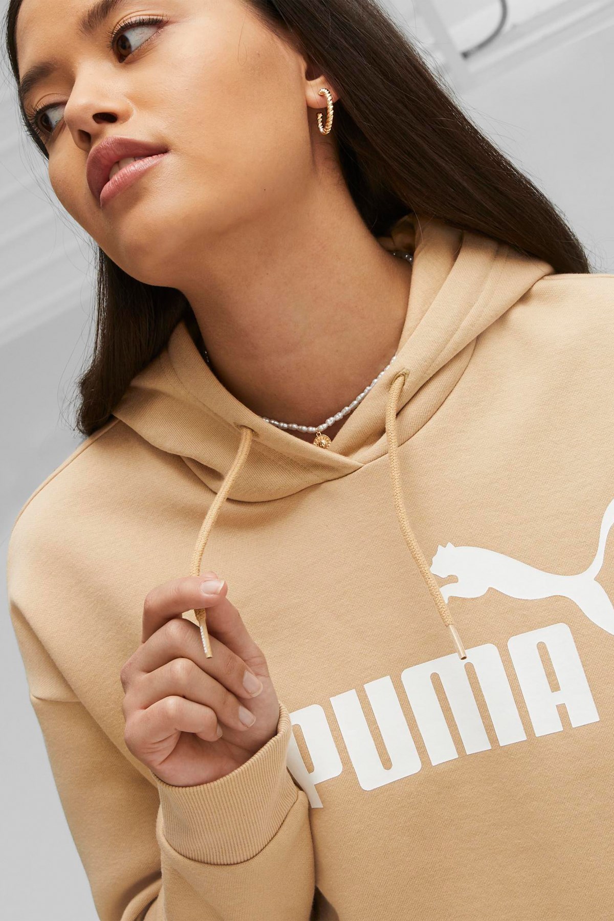 Puma Ess Cropped Logo Kadın Sweatshirt 58686984 Bej