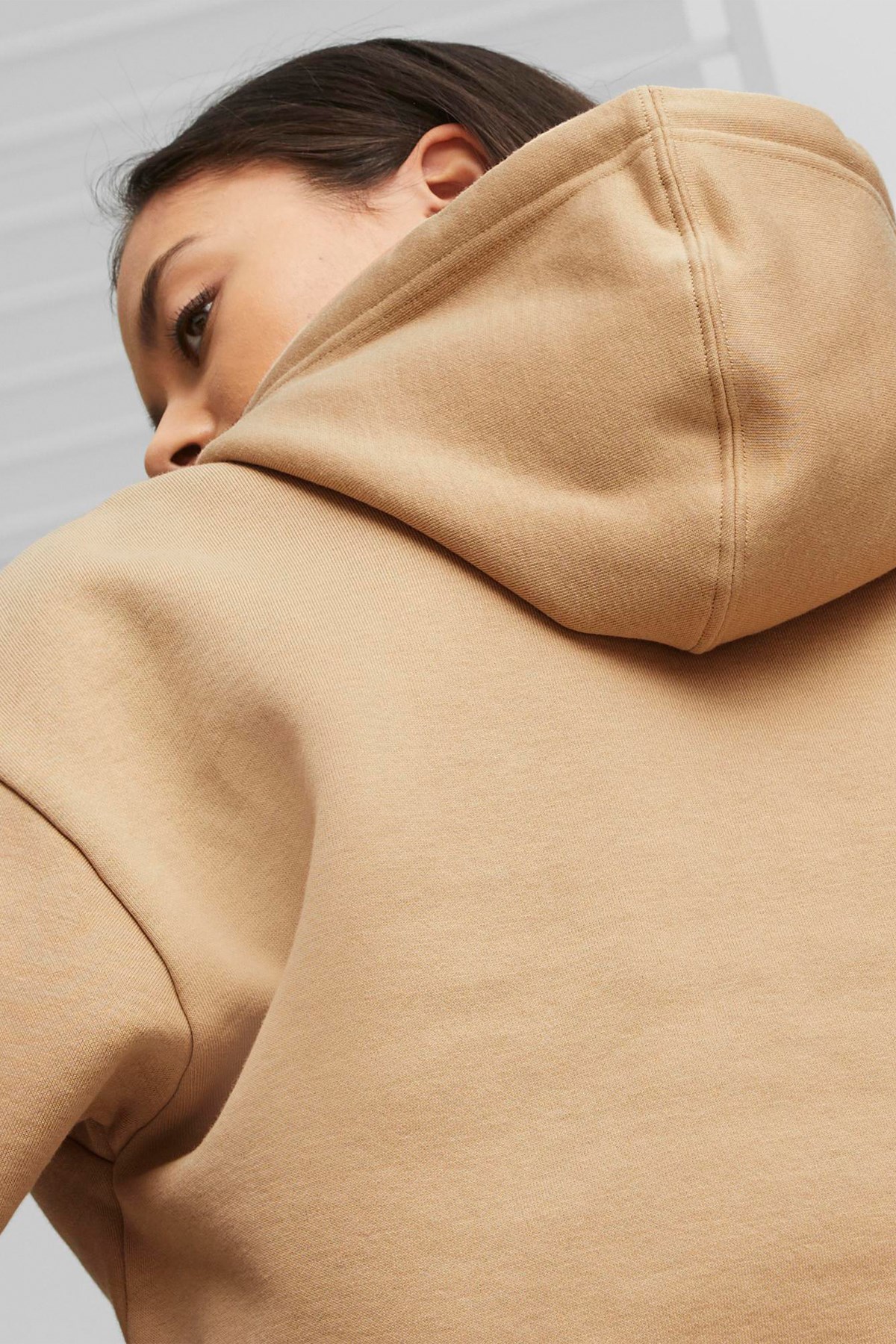 Puma Ess Cropped Logo Kadın Sweatshirt 58686984 Bej