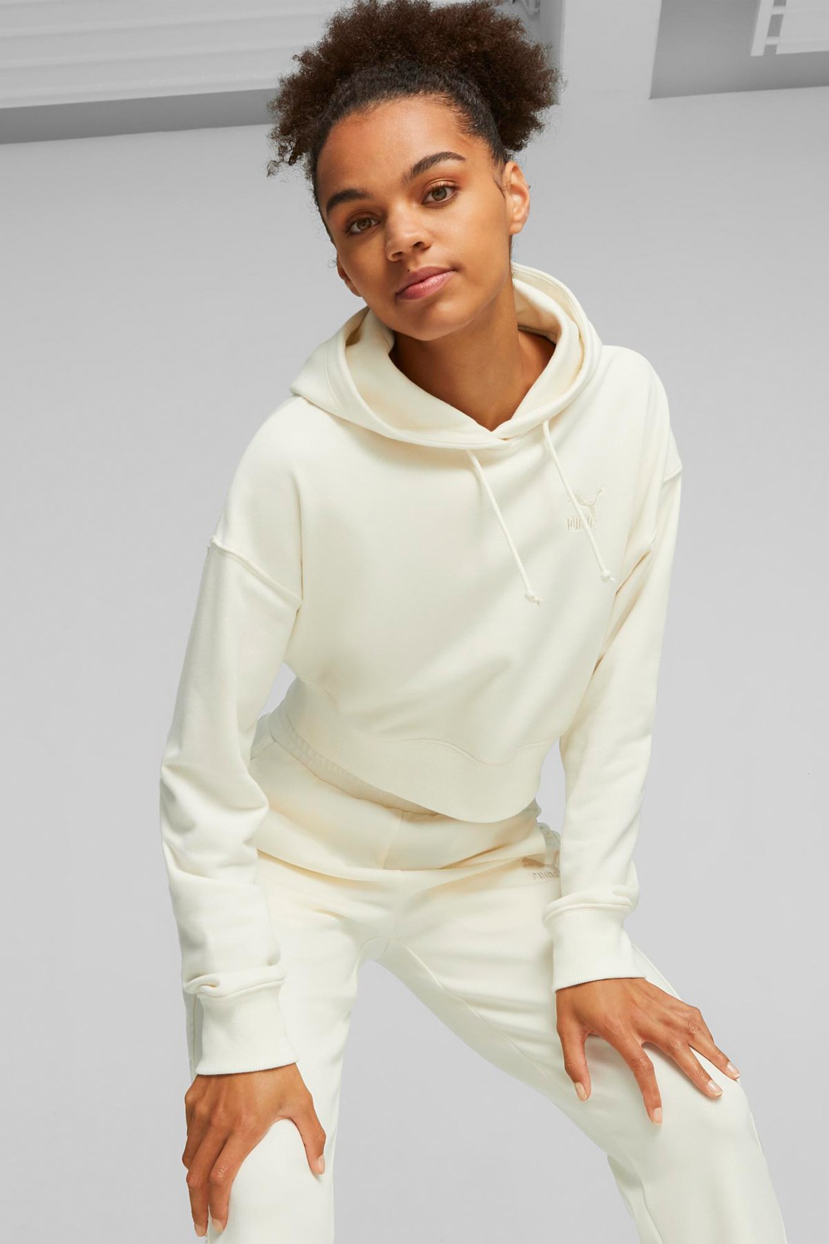Puma Classics Kadın Sweatshirt 62140999 Beyaz