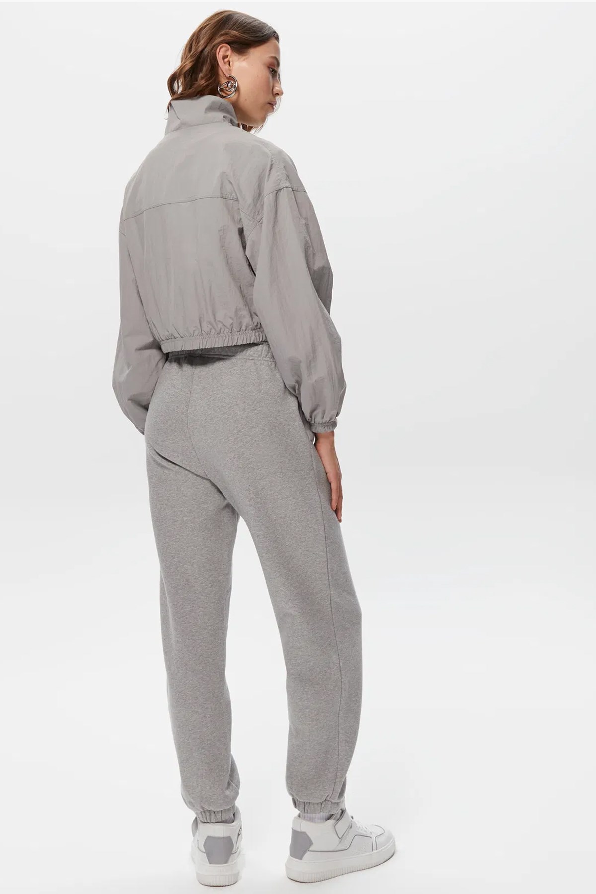 Puma Dare To Cropped Woven Kadın Ceket 62143614 Gri